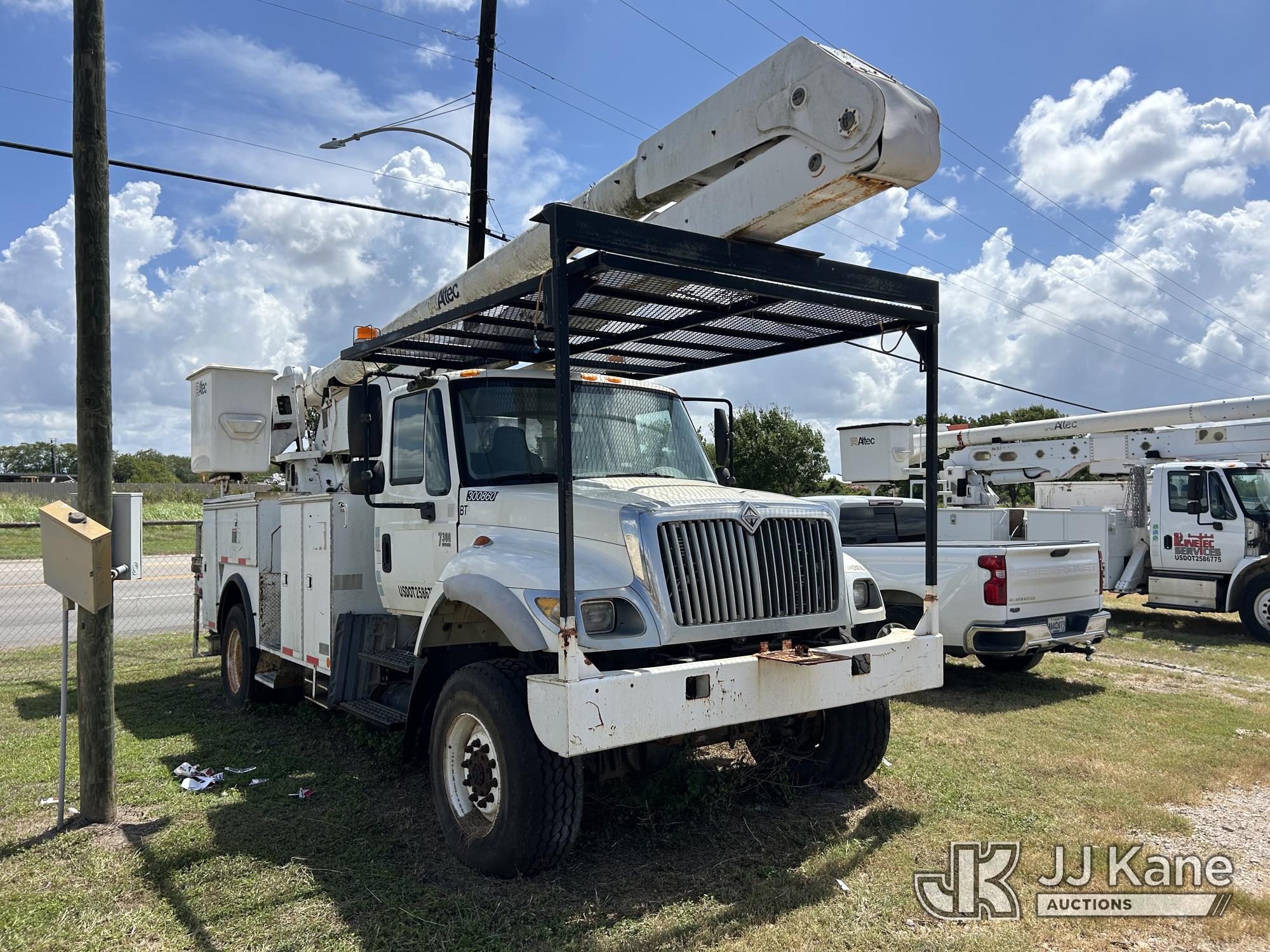 2007 International 7300 4X4