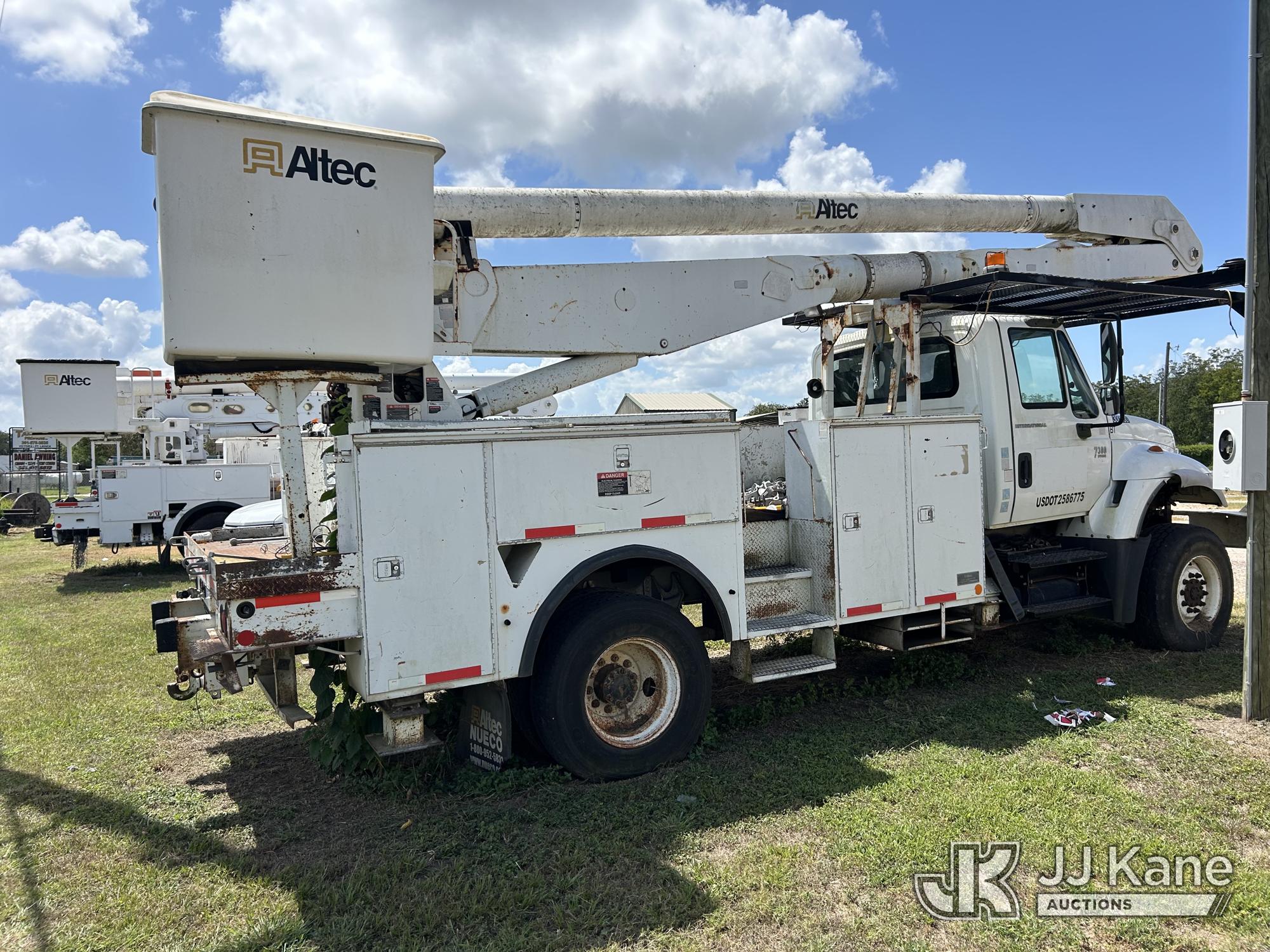 2007 International 7300 4X4