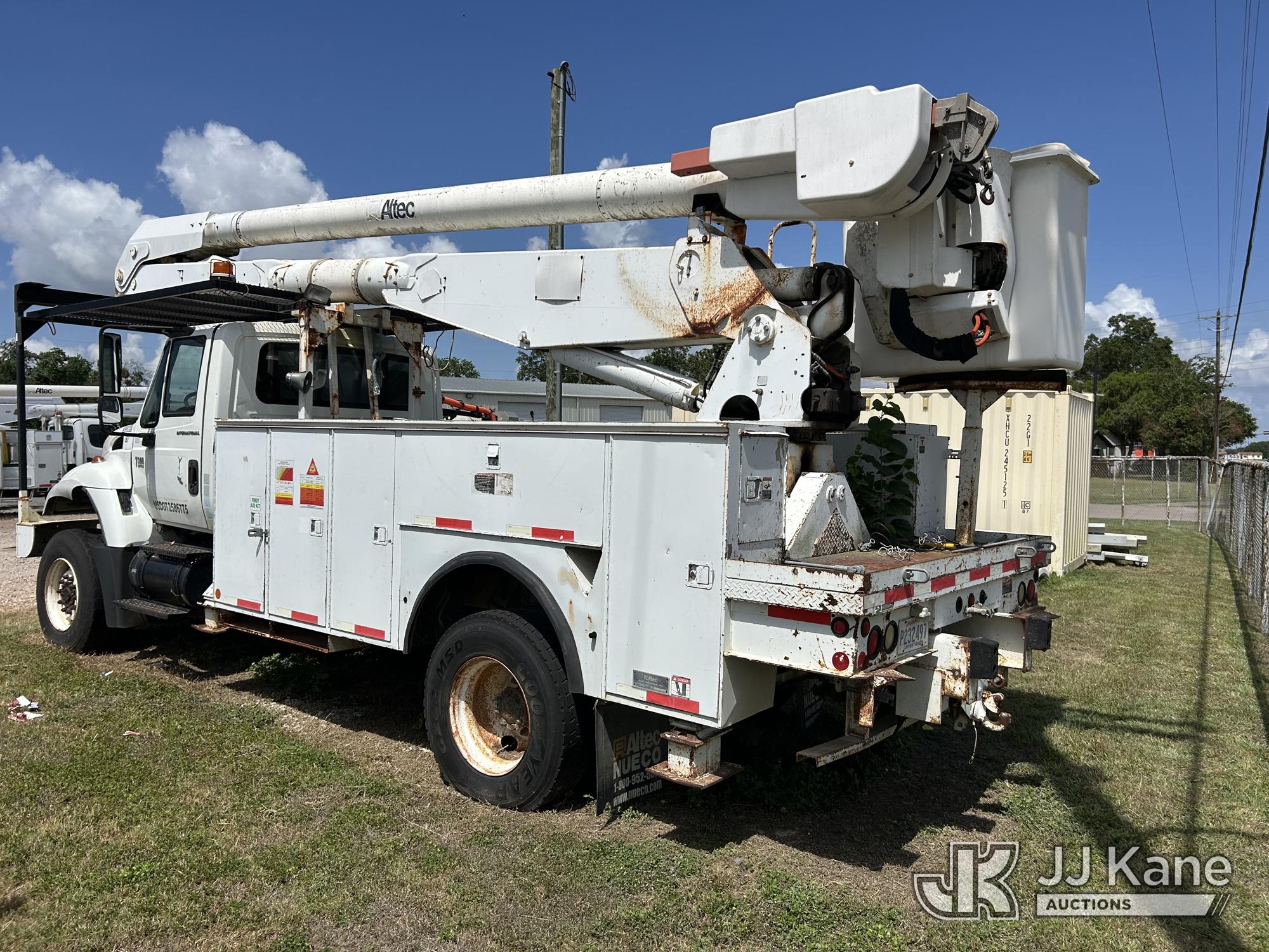 2007 International 7300 4X4