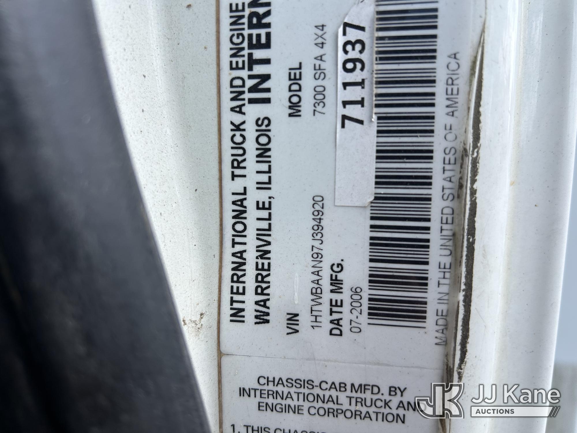 2007 International 7300 4X4