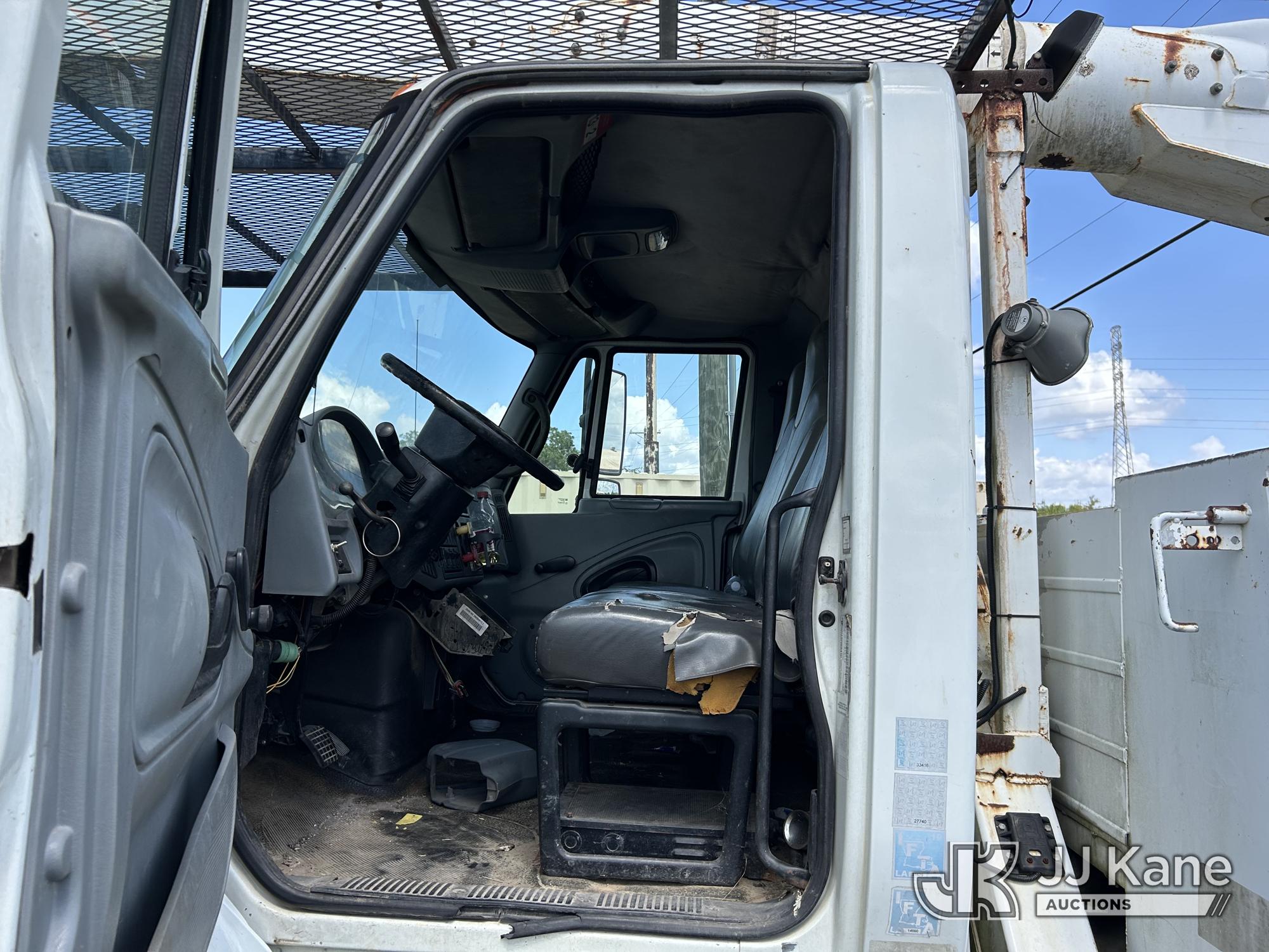 2007 International 7300 4X4