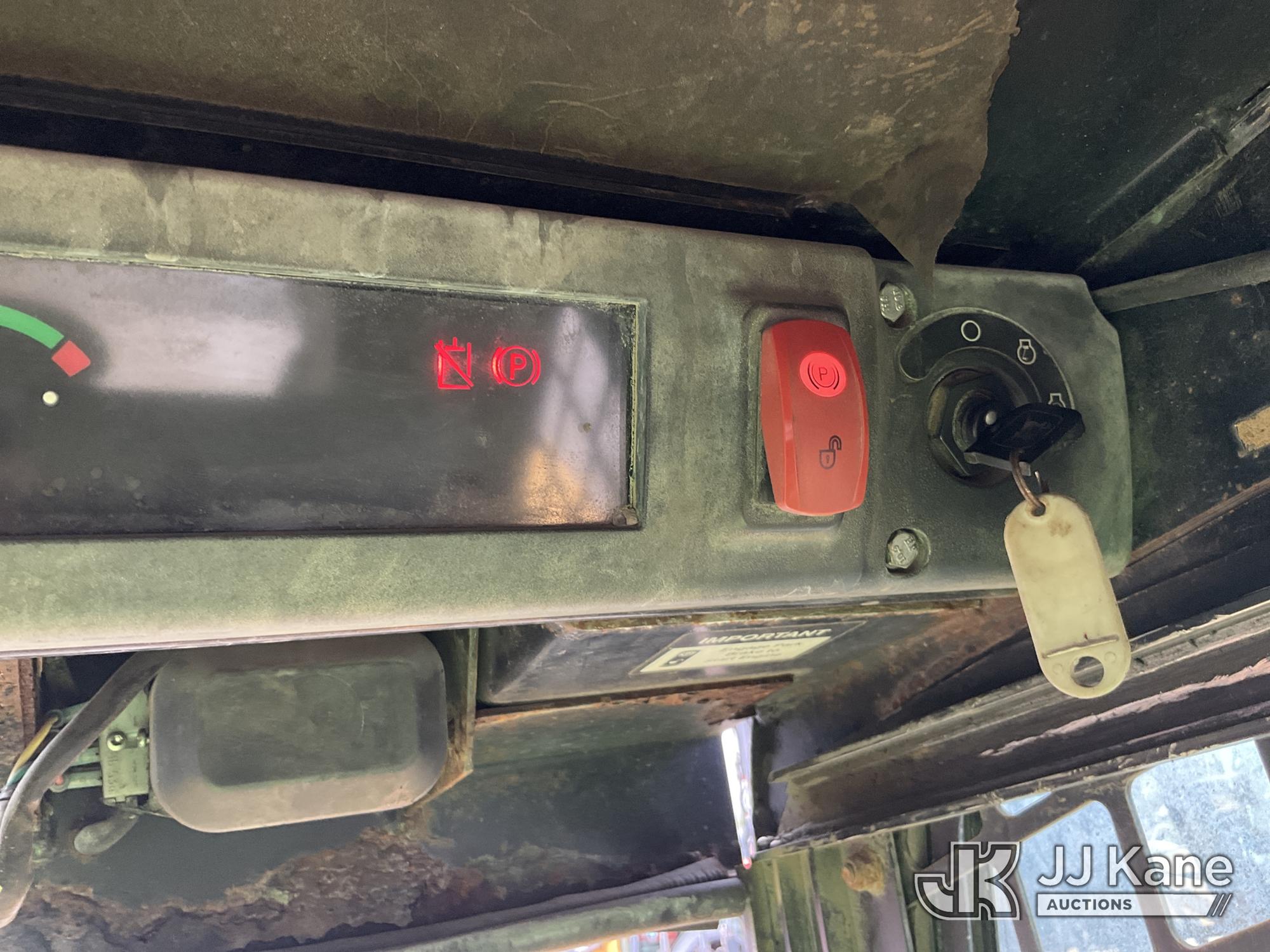 2005 John Deere 328