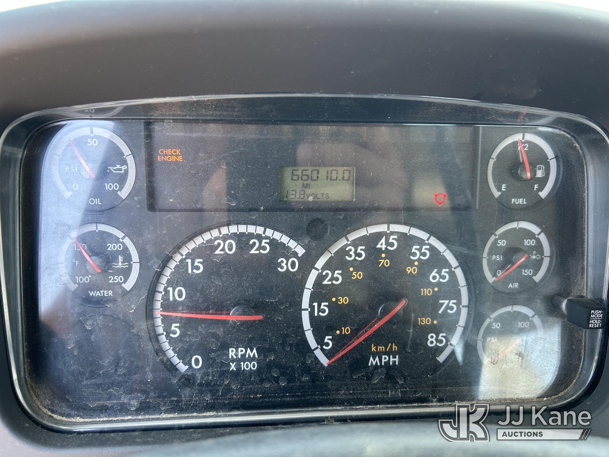 2009 Freightliner M2 106