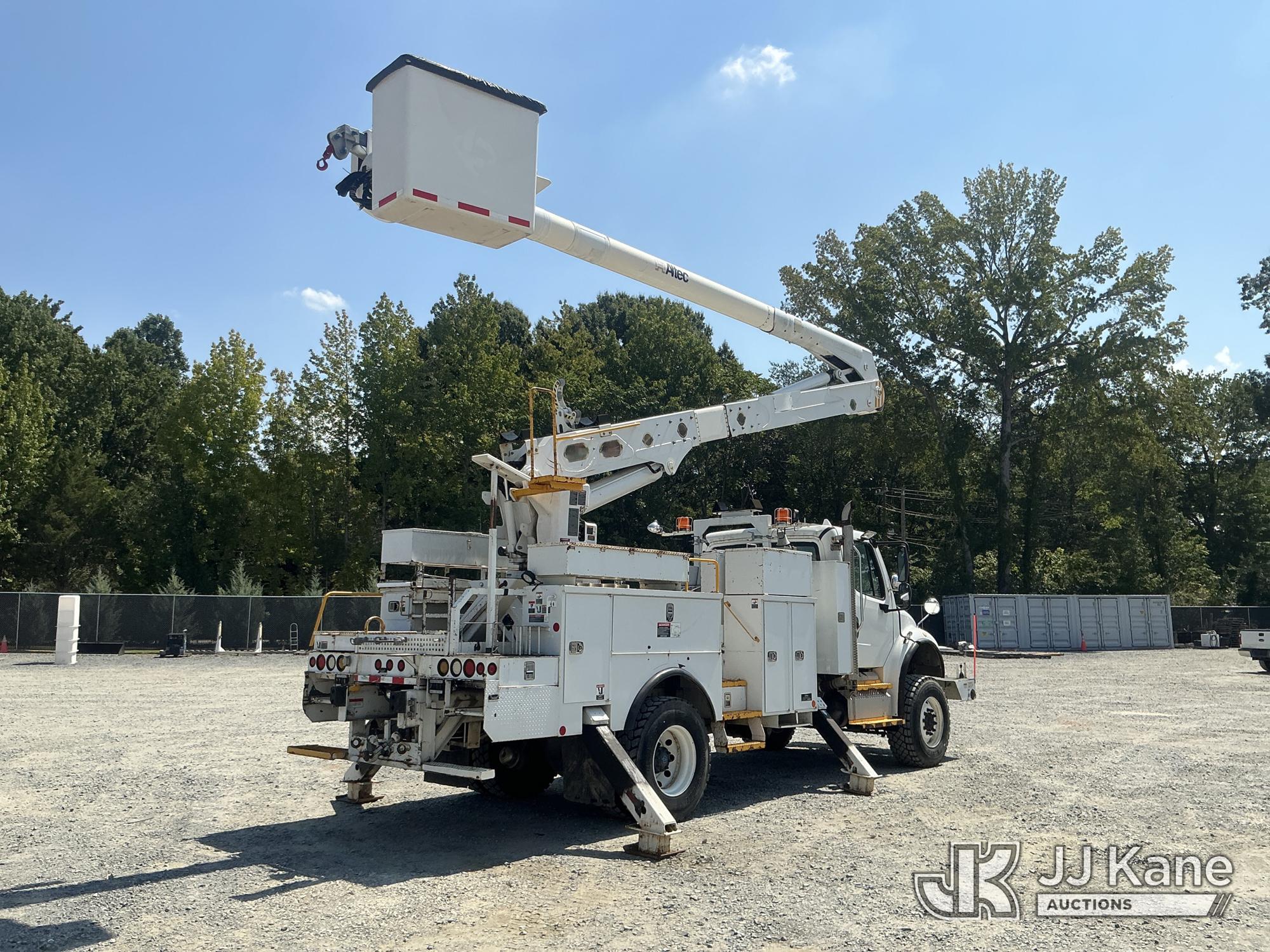 2013 Freightliner M2 106 4X4