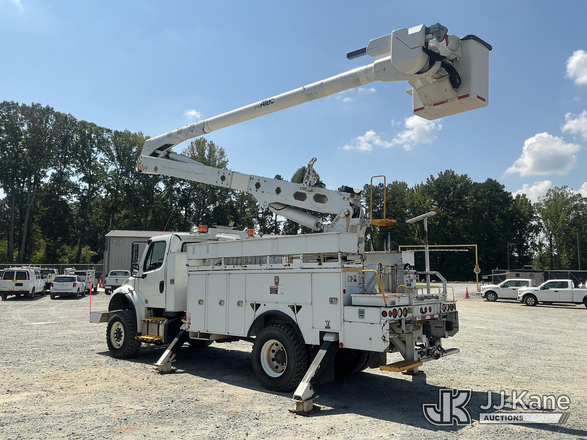 2013 Freightliner M2 106 4X4