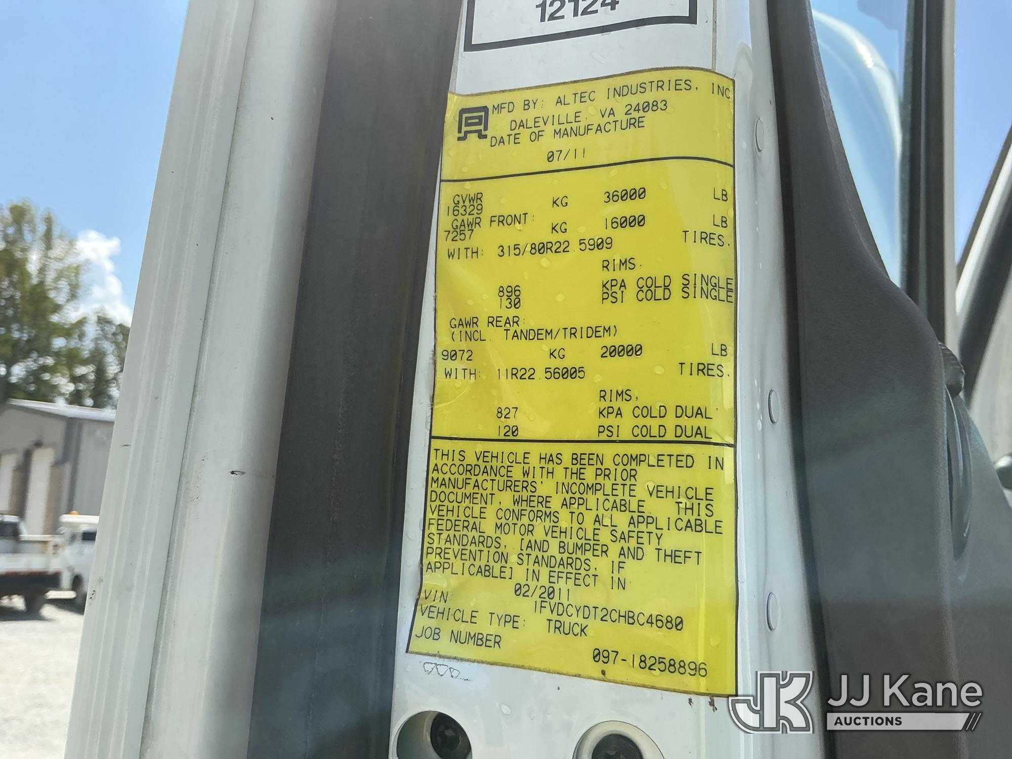 2012 Freightliner M2 106