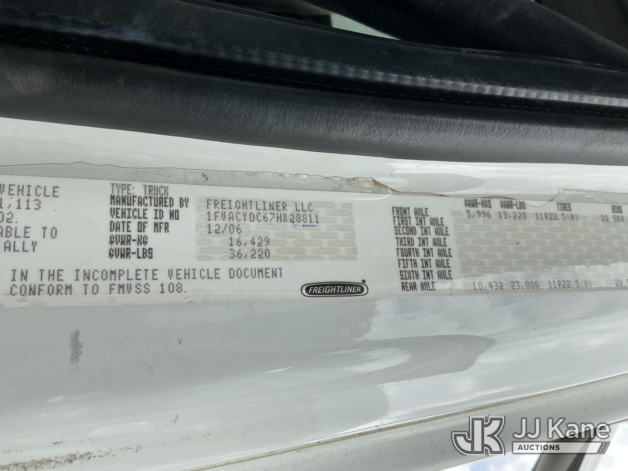 2007 Freightliner M2 106