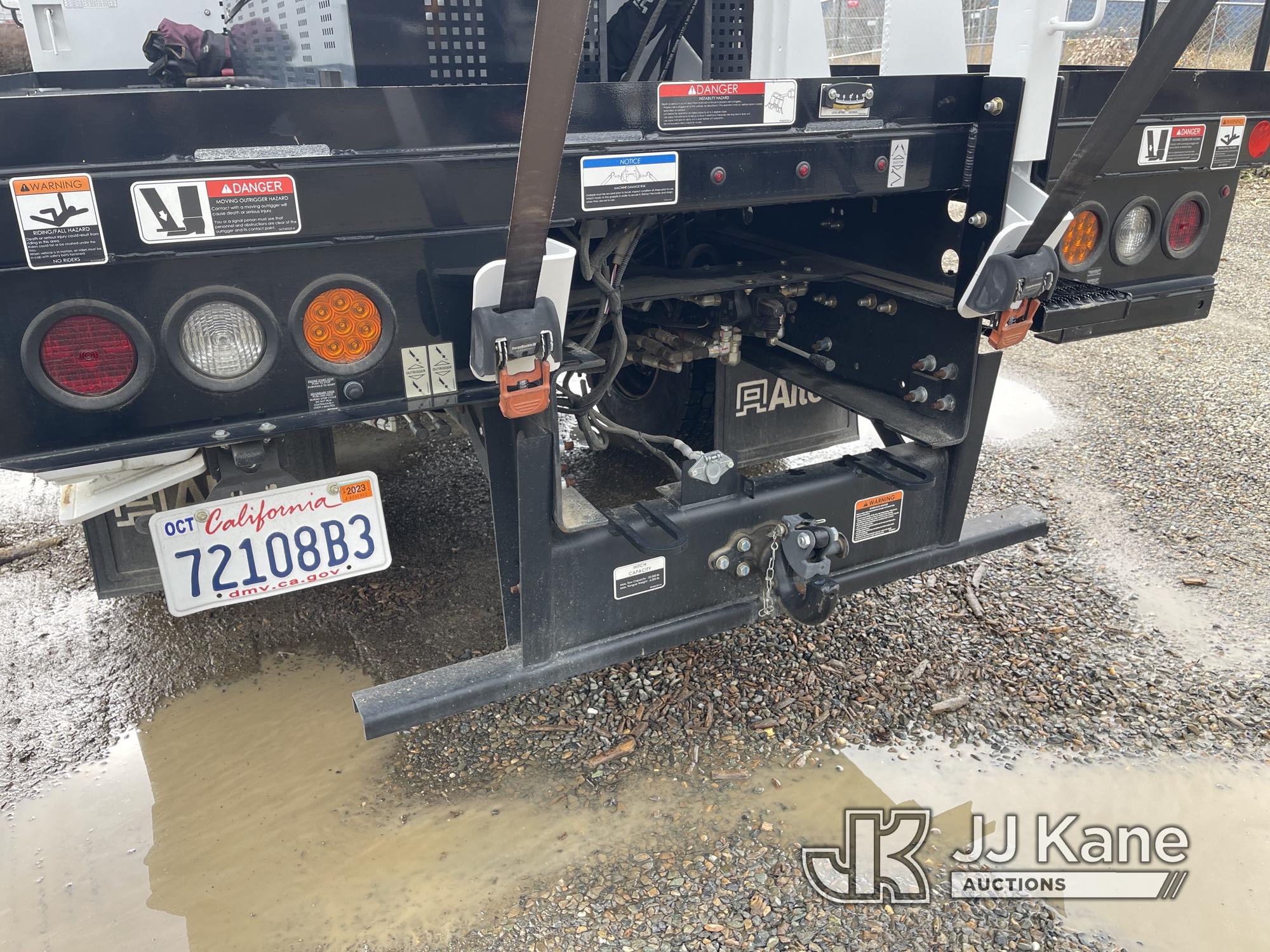 2019 Freightliner M2 106