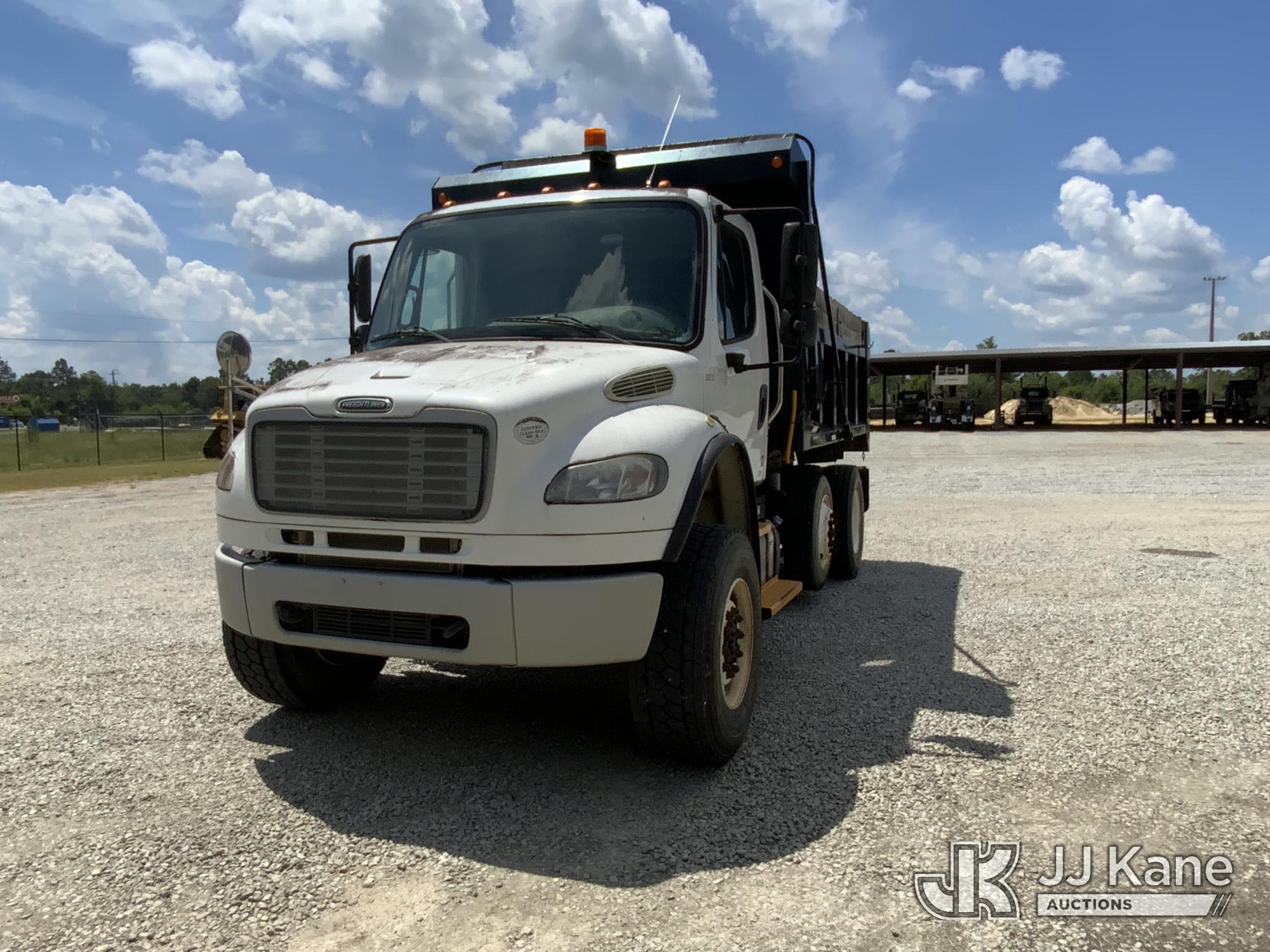 Photo of a 2014 Freightliner M2 106