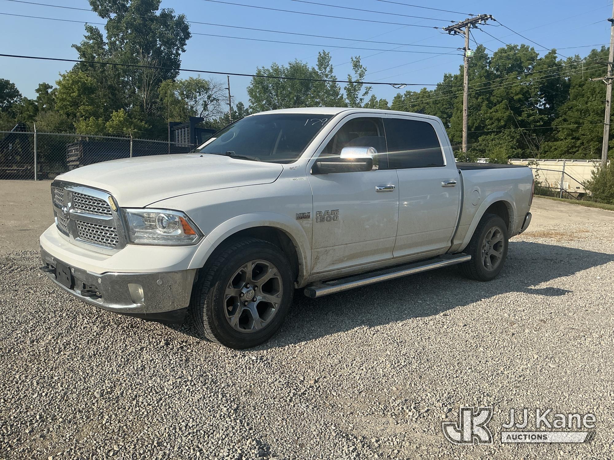 2017 RAM 1500 Laramie Crew Cab SWB Pickup Truck