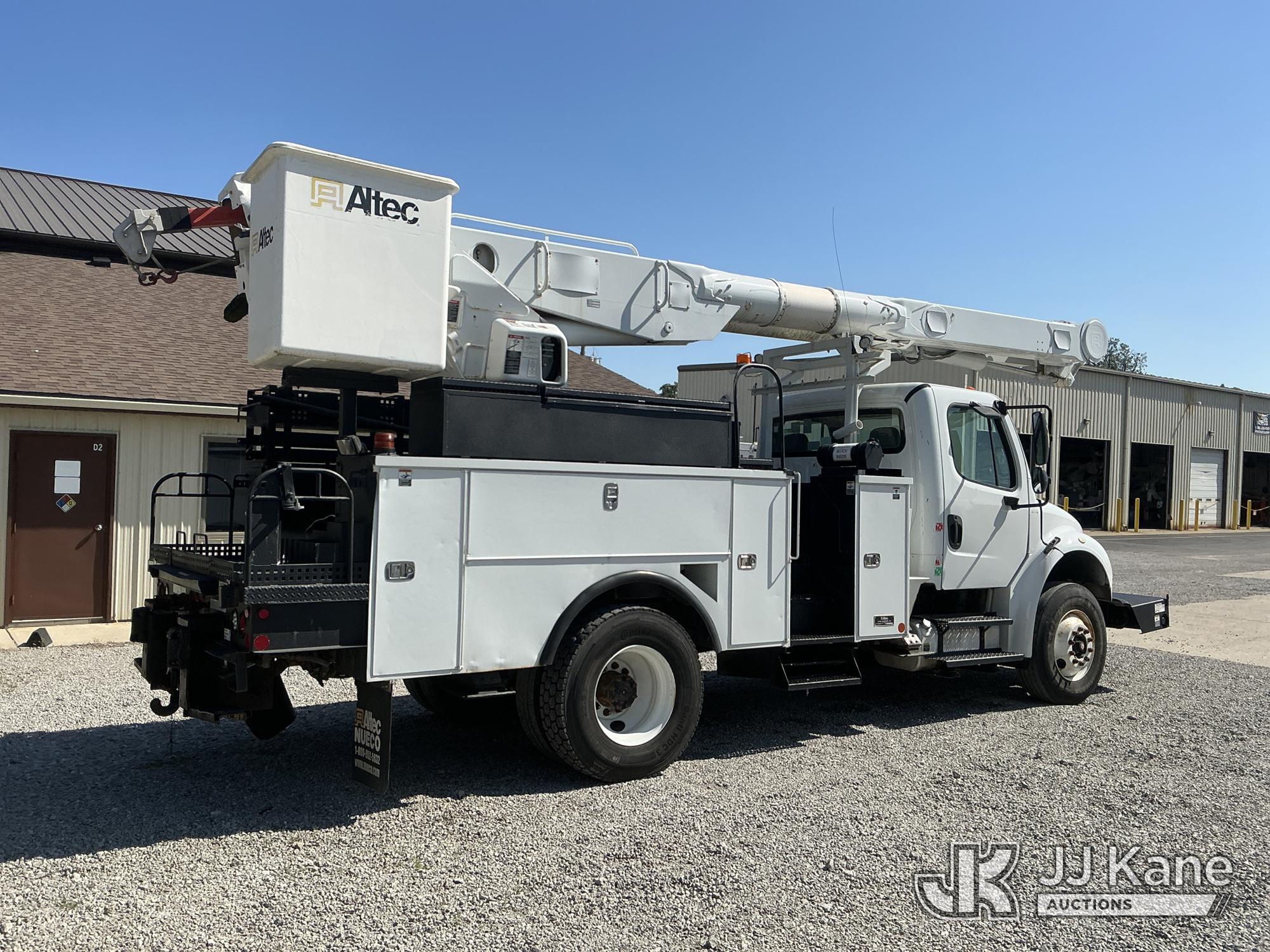 2010 Freightliner M2 106