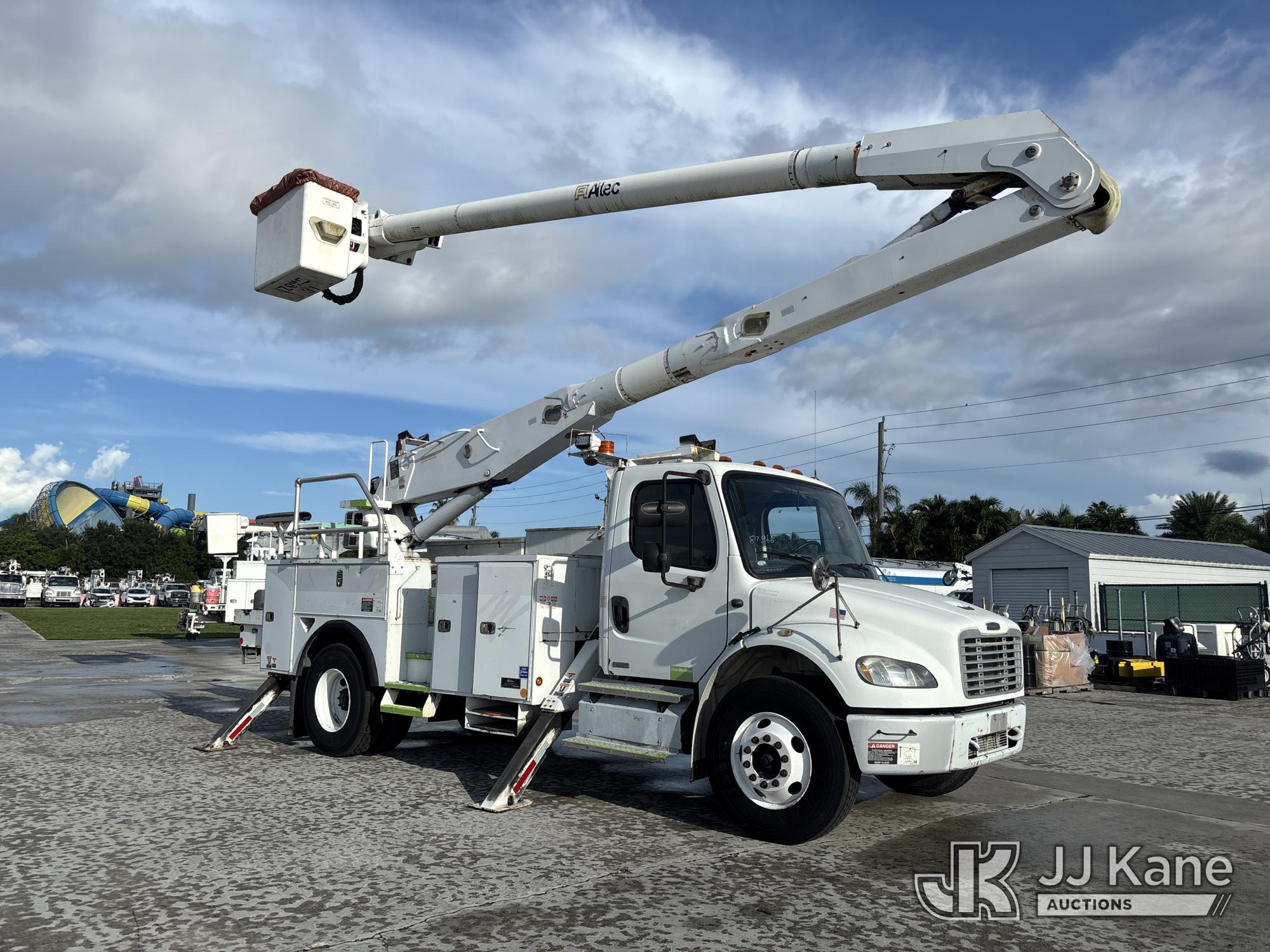 2012 Freightliner M2 106
