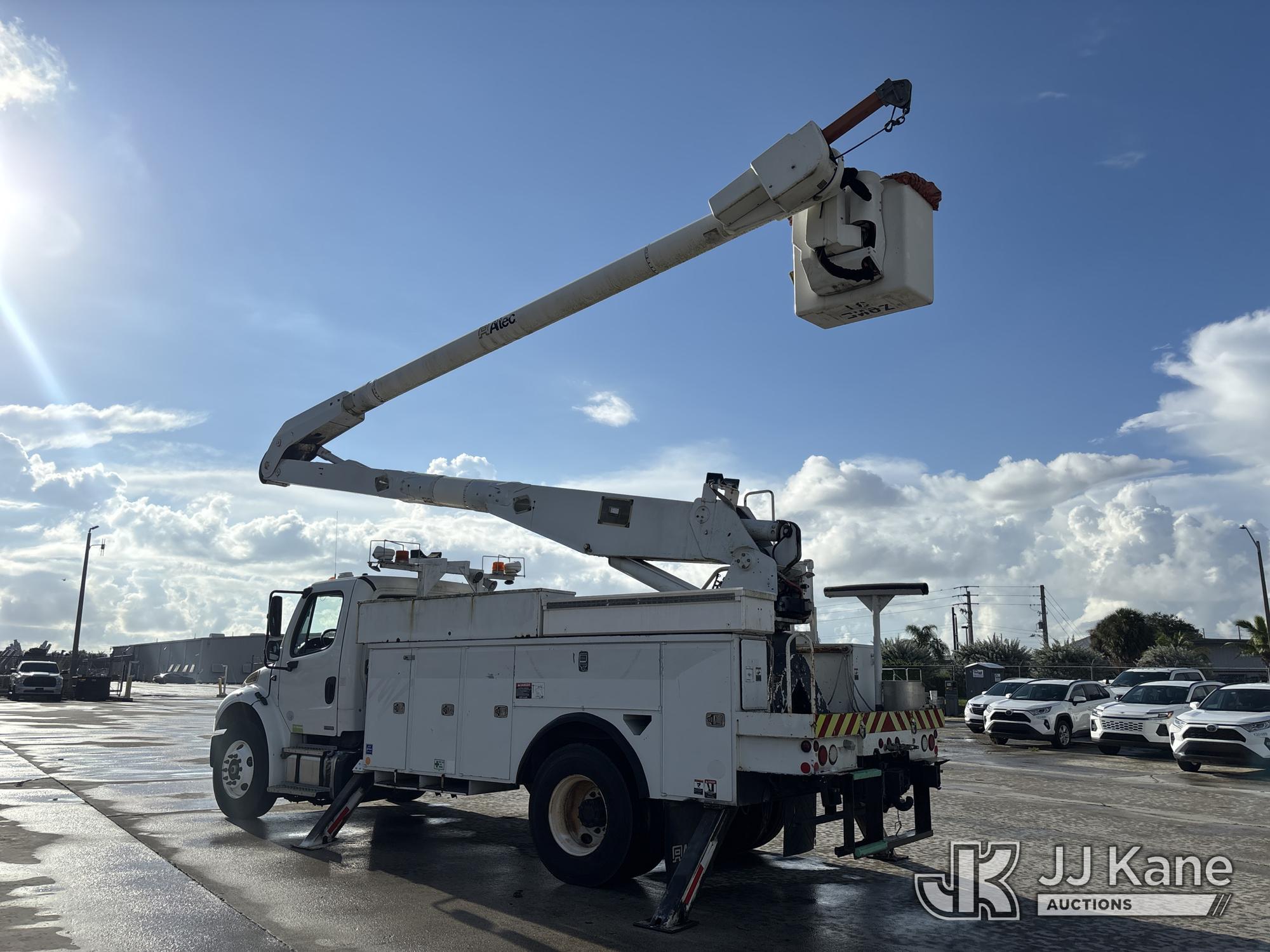 2012 Freightliner M2 106