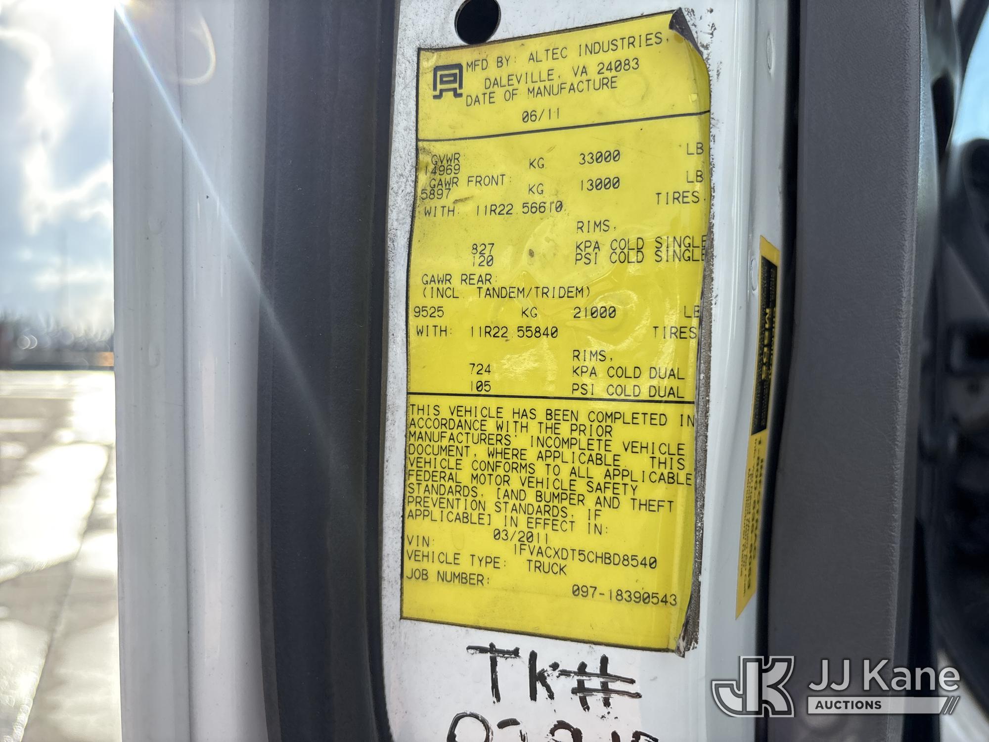 2012 Freightliner M2 106
