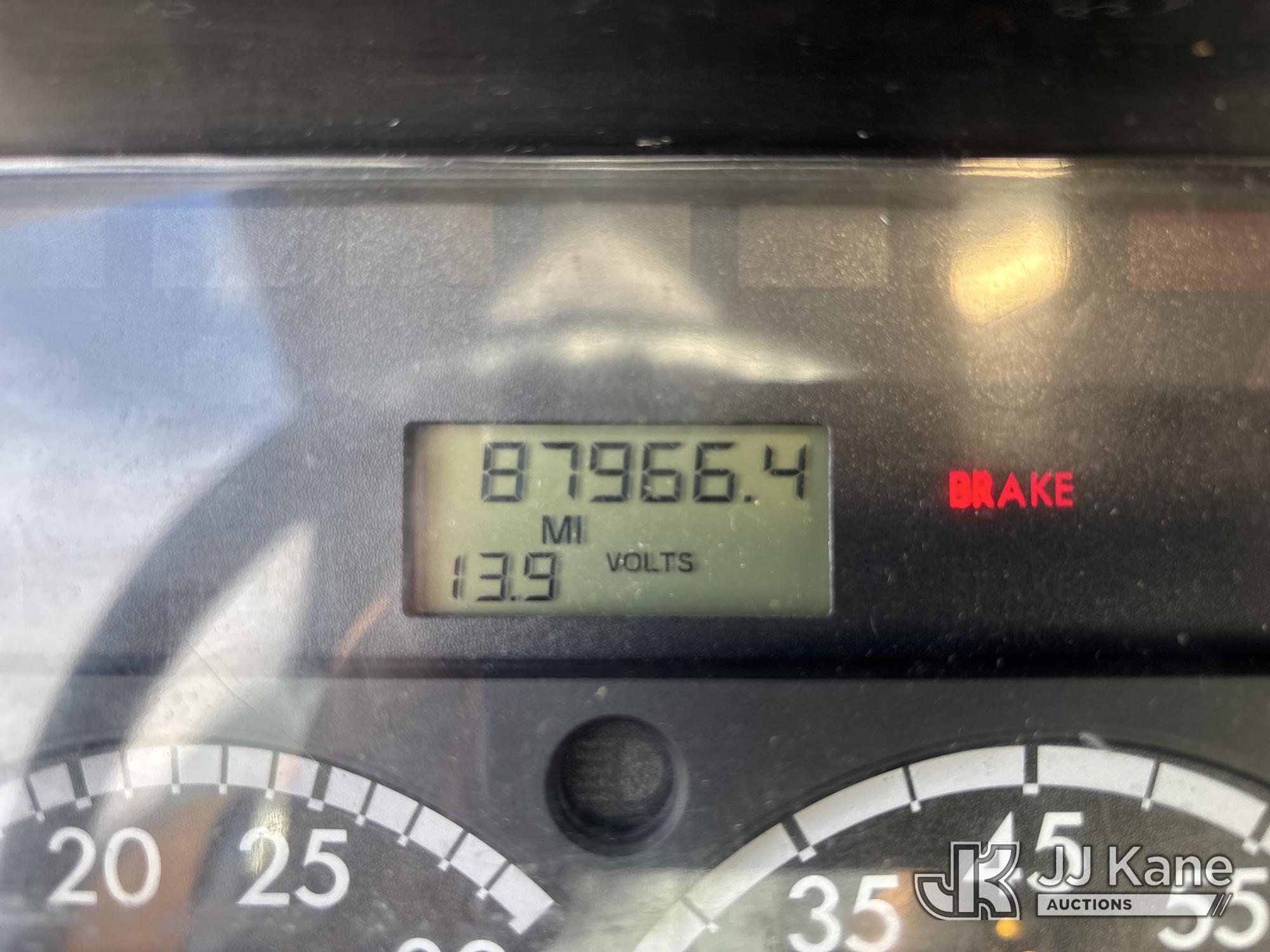 2012 Freightliner M2 106
