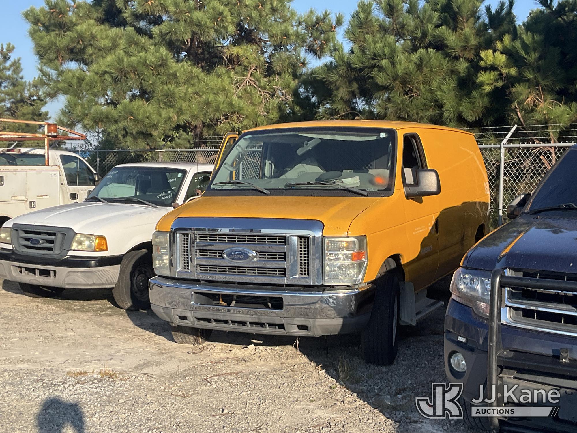 Photo of 2010 Ford E250