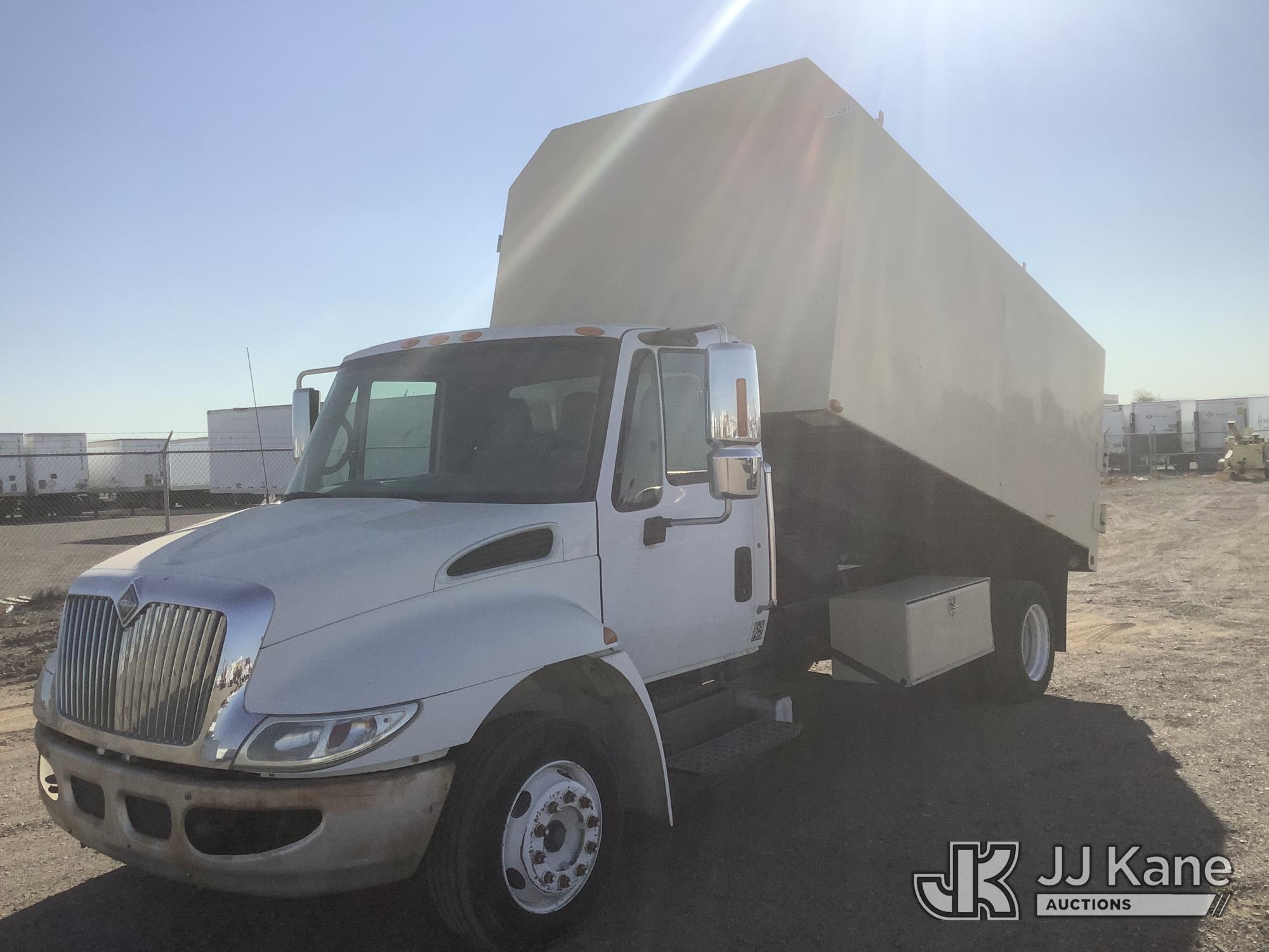 Photo of a 2007 International 4200