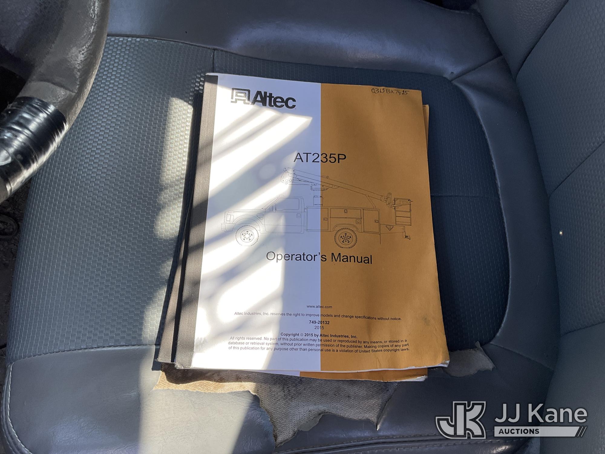 Altec AT235-P Articulating & Telescopic Non-Insulated Cable