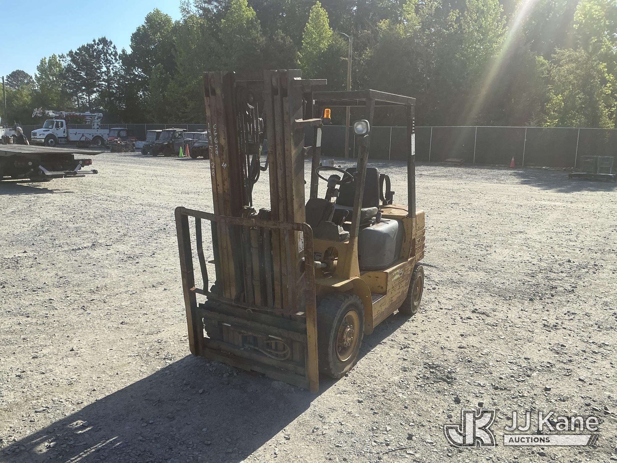 Photo of a  Caterpillar GP25