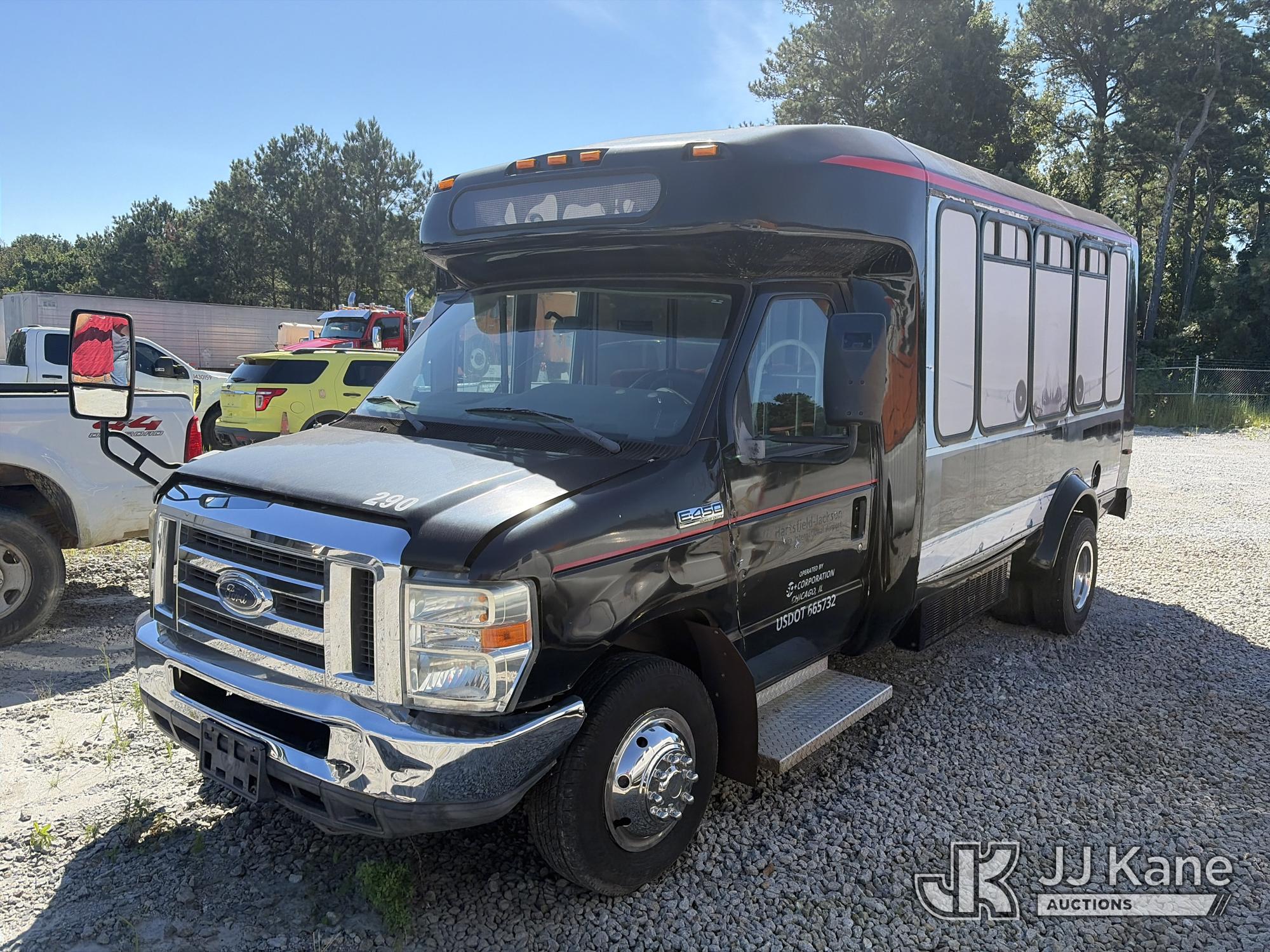 Photo of 2012 Ford E450