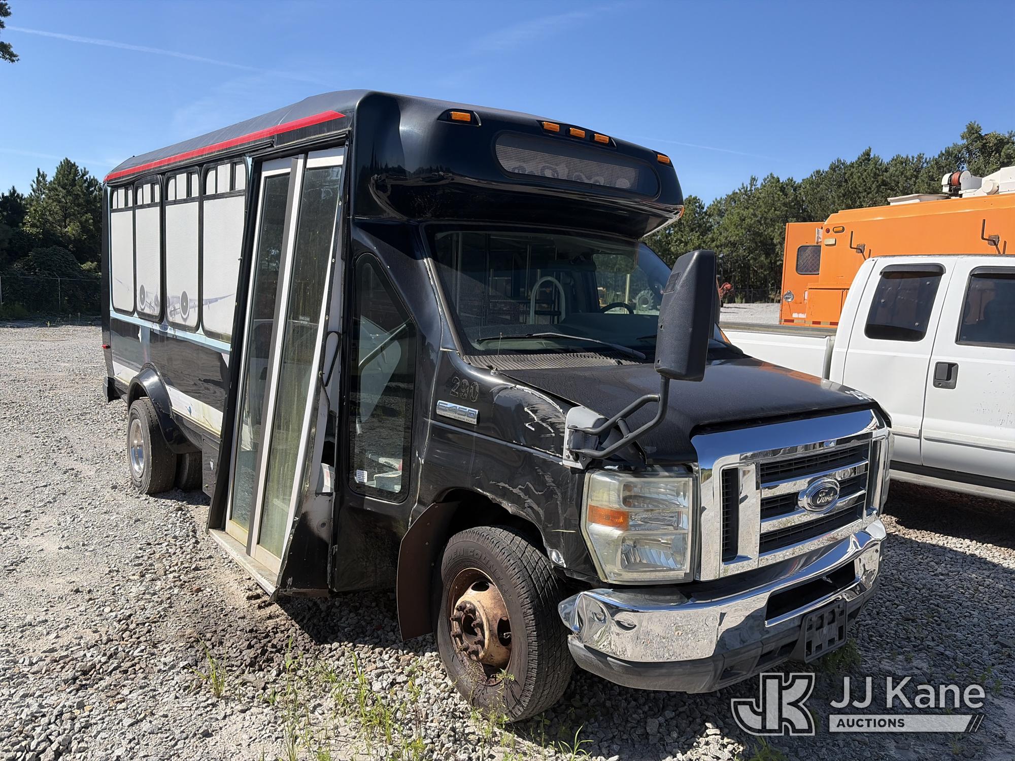 2012 Ford E450