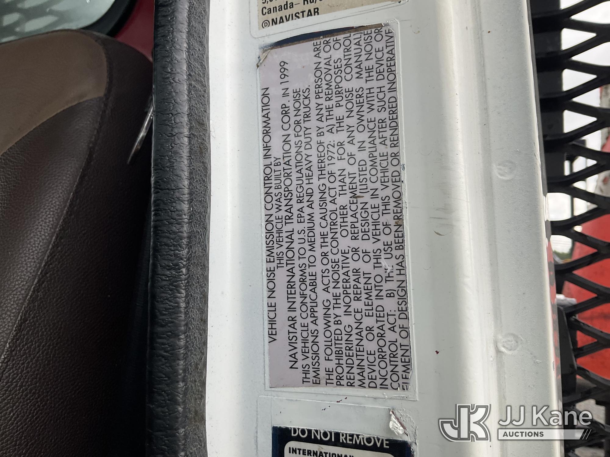 2000 International 4700