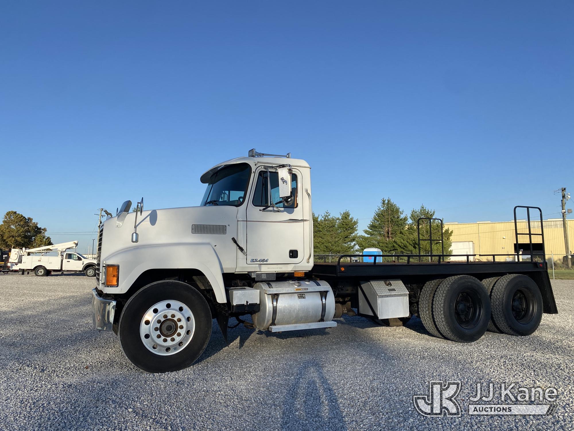 1998 Mack CH613