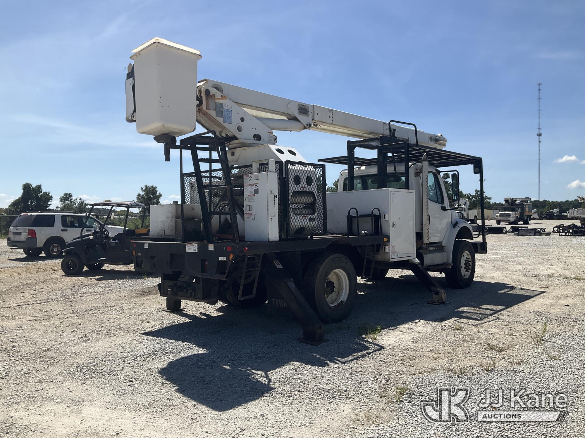 2013 Freightliner M2 106 4X4