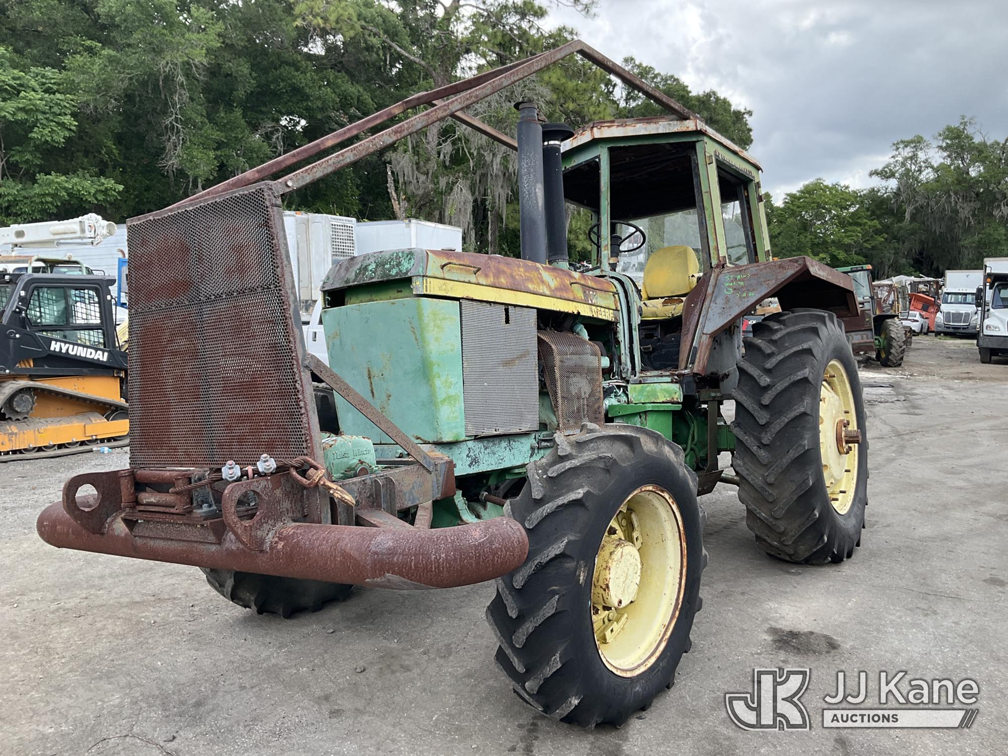Photo of a 1995 John Deere 4455
