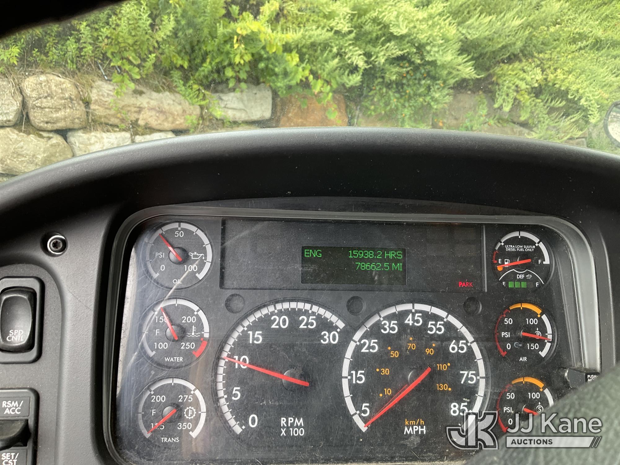 2016 Freightliner M2 106