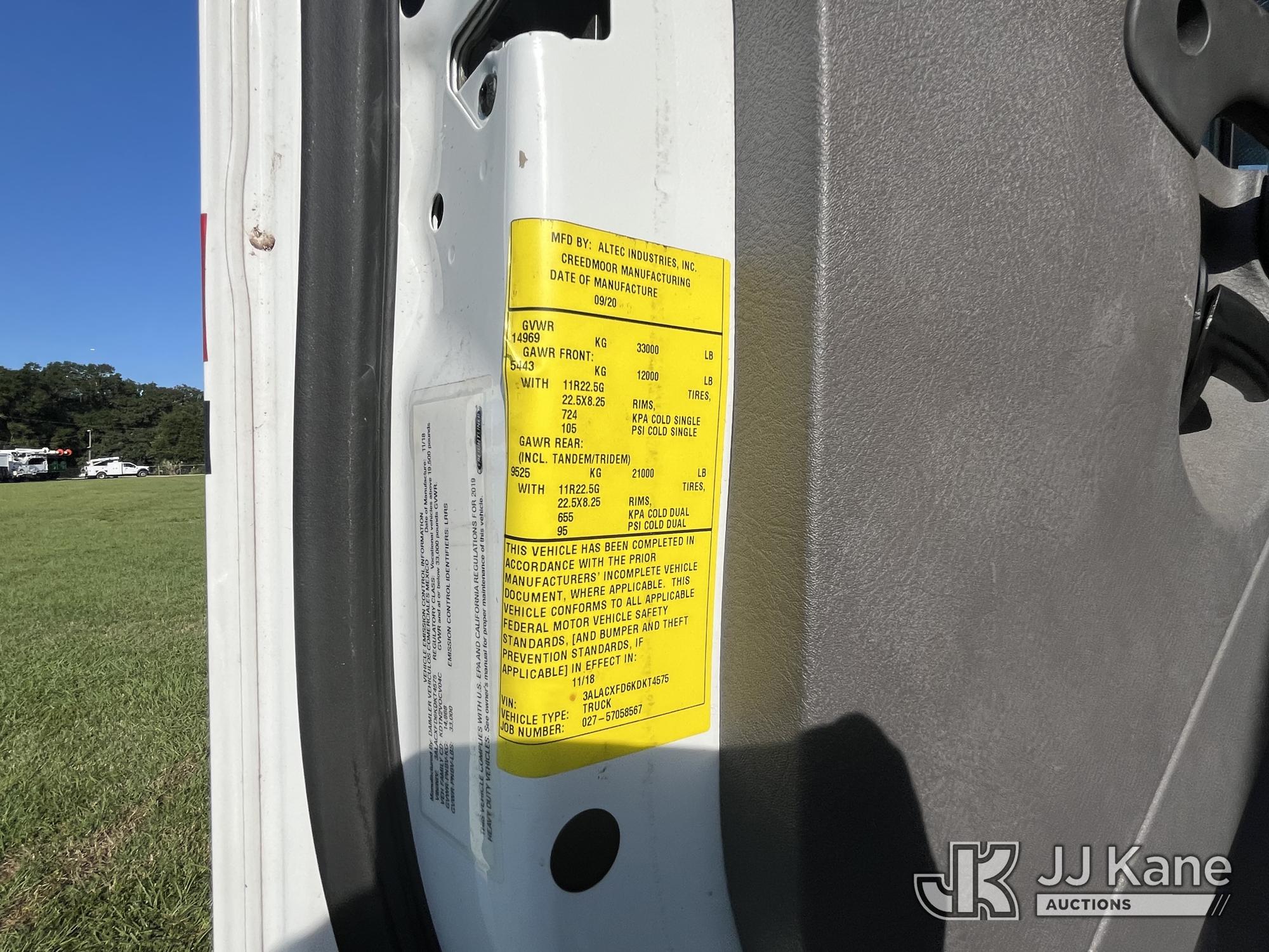 2019 Freightliner M2 106