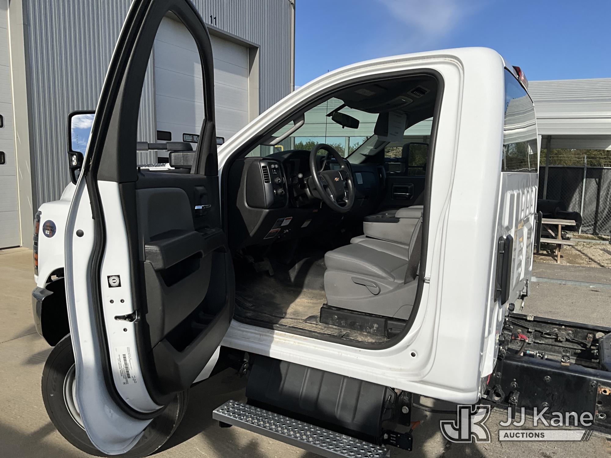 2024 Chevrolet SILVERADO MEDIUM DUTY