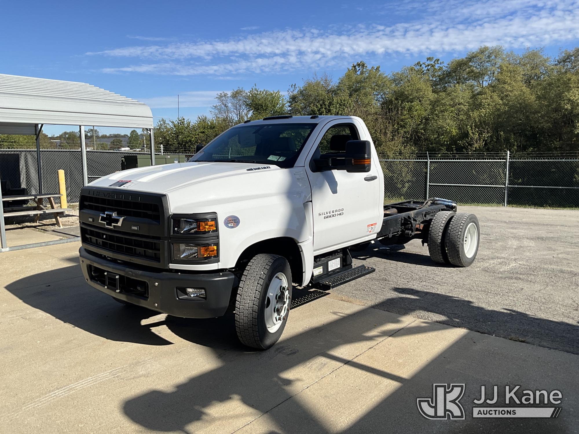 Photo of 2024 Chevrolet Silverado Medium Duty