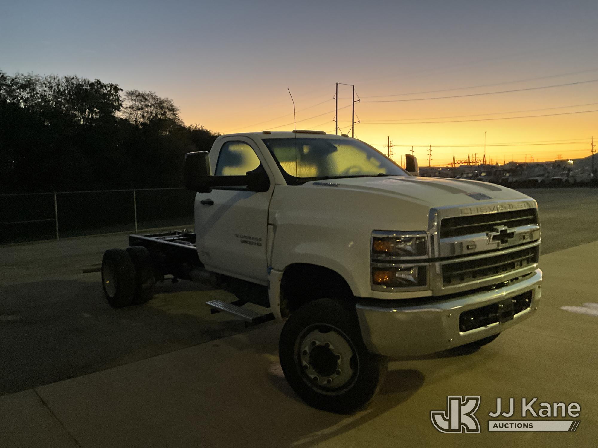 2024 Chevrolet SILVERADO MEDIUM DUTY