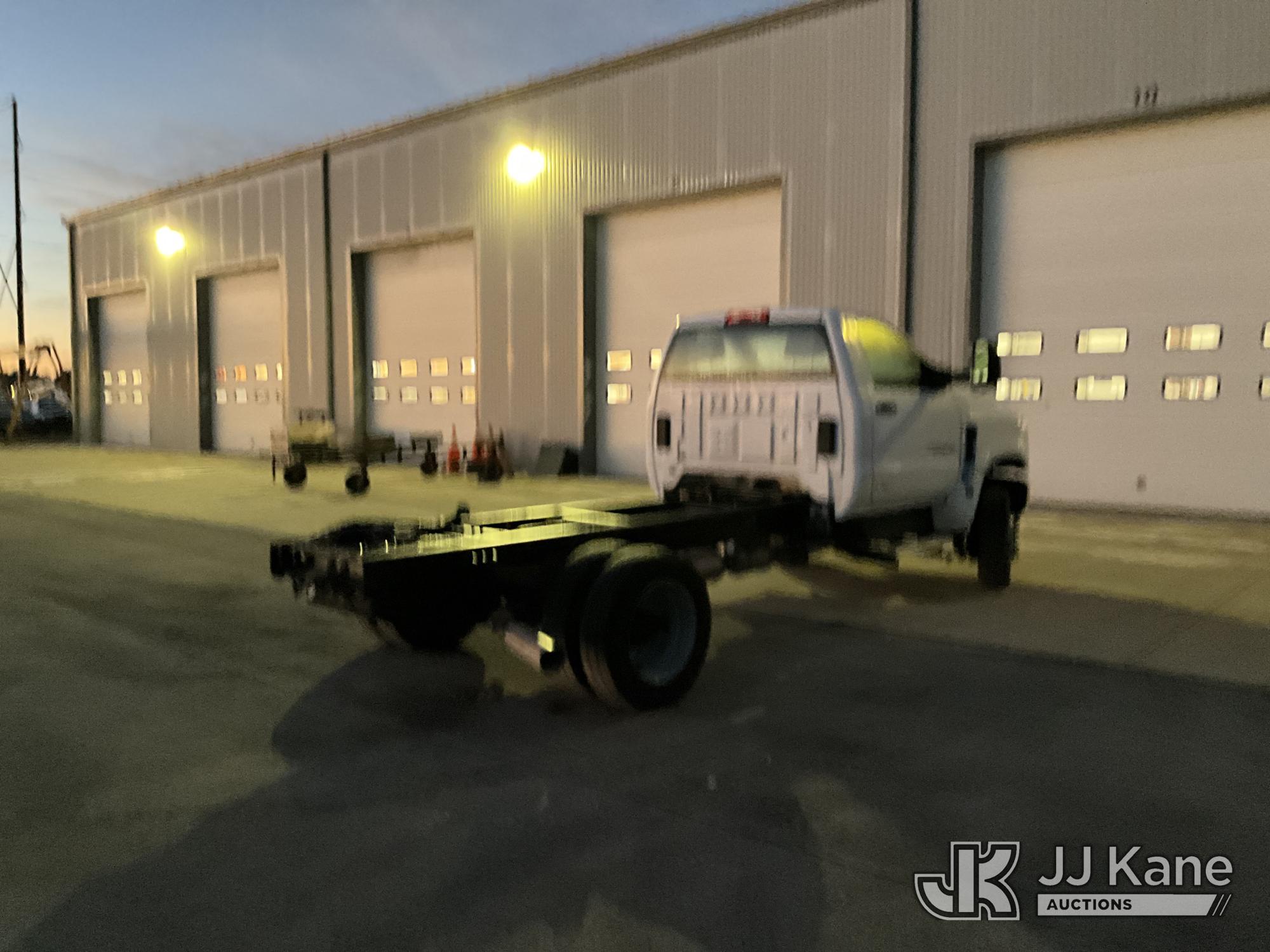 2024 Chevrolet SILVERADO MEDIUM DUTY