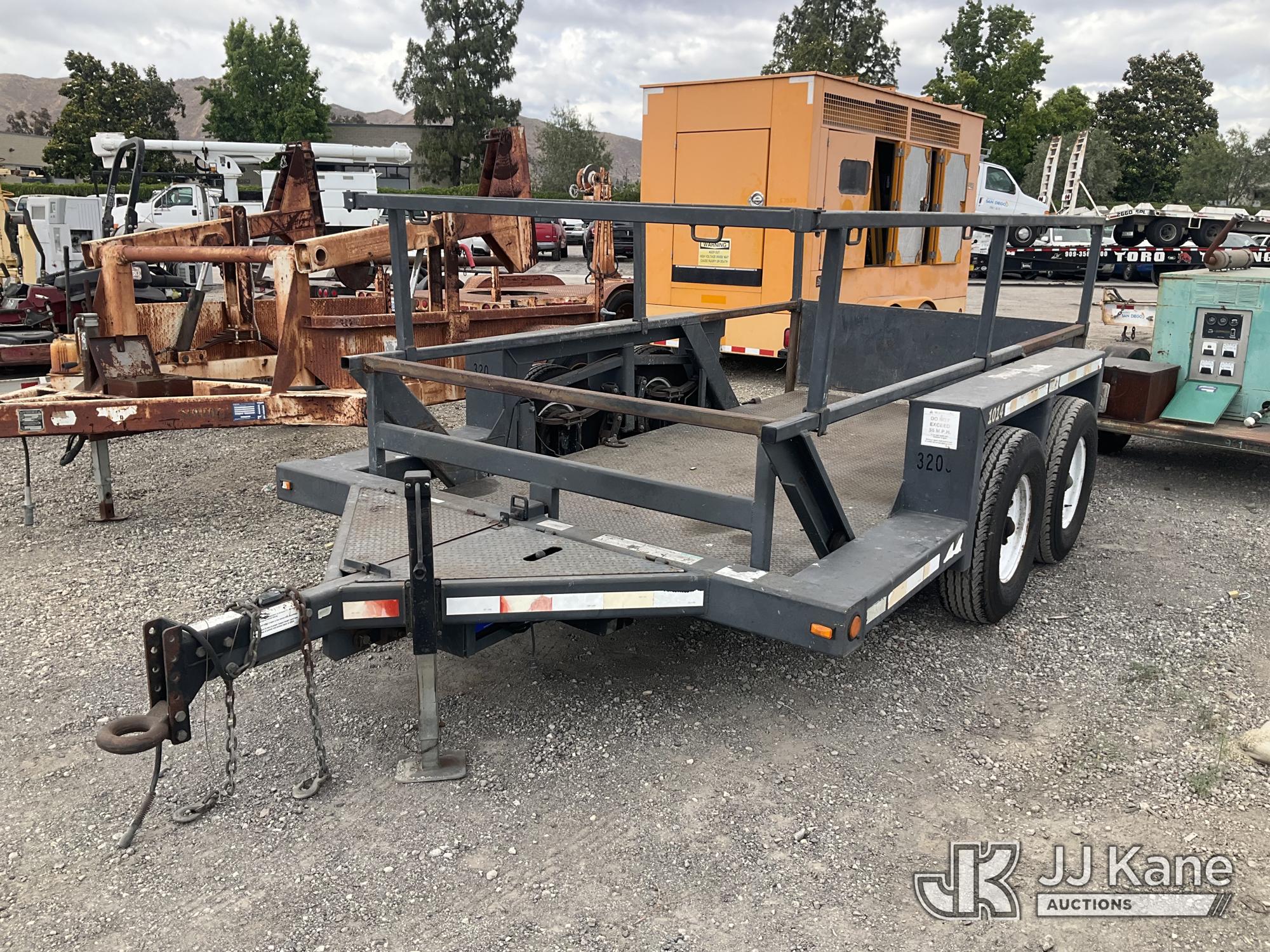 2004 JLG TRIPLE L