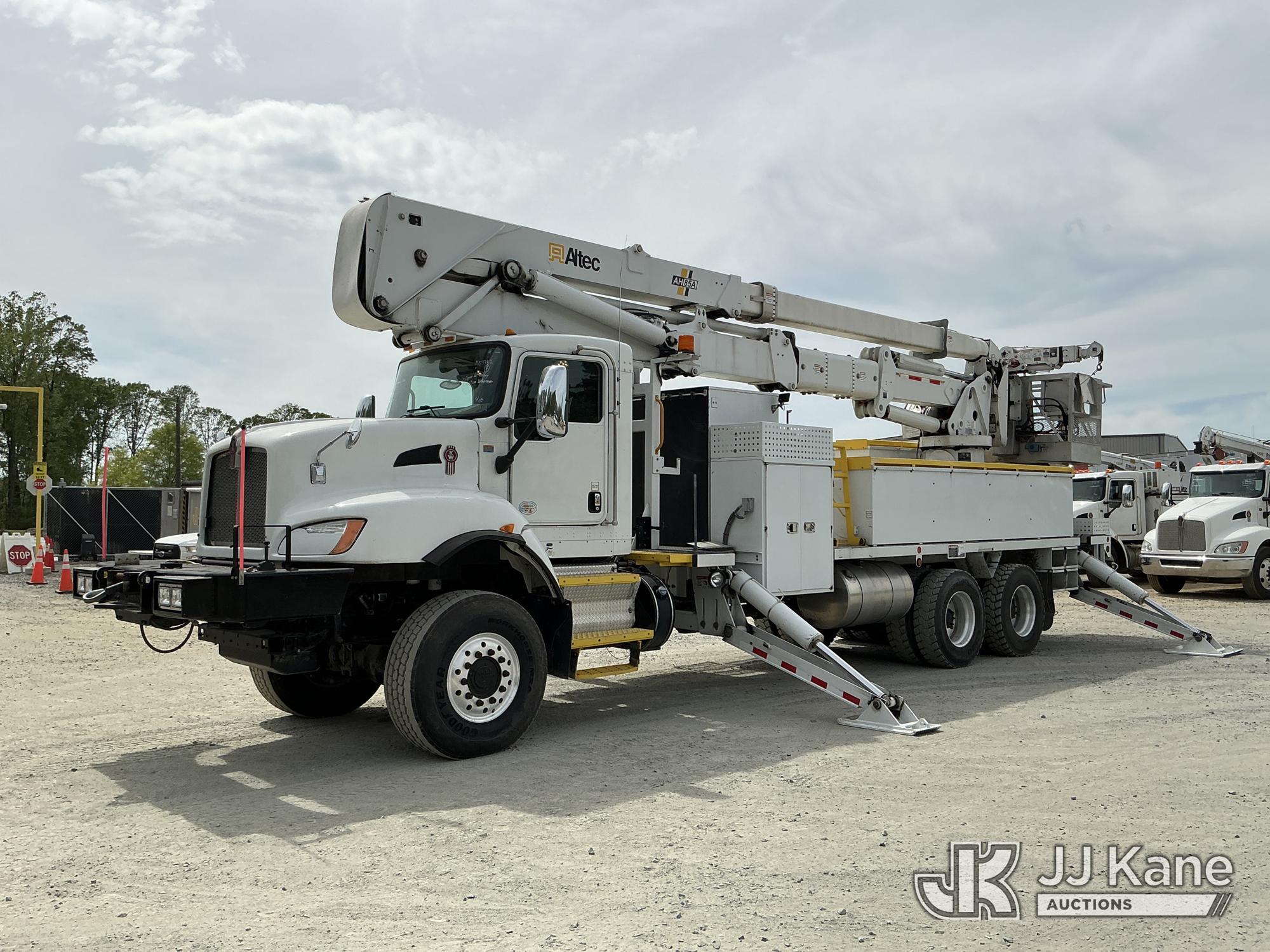 Photo of a 2012 Kenworth T470 6X6
