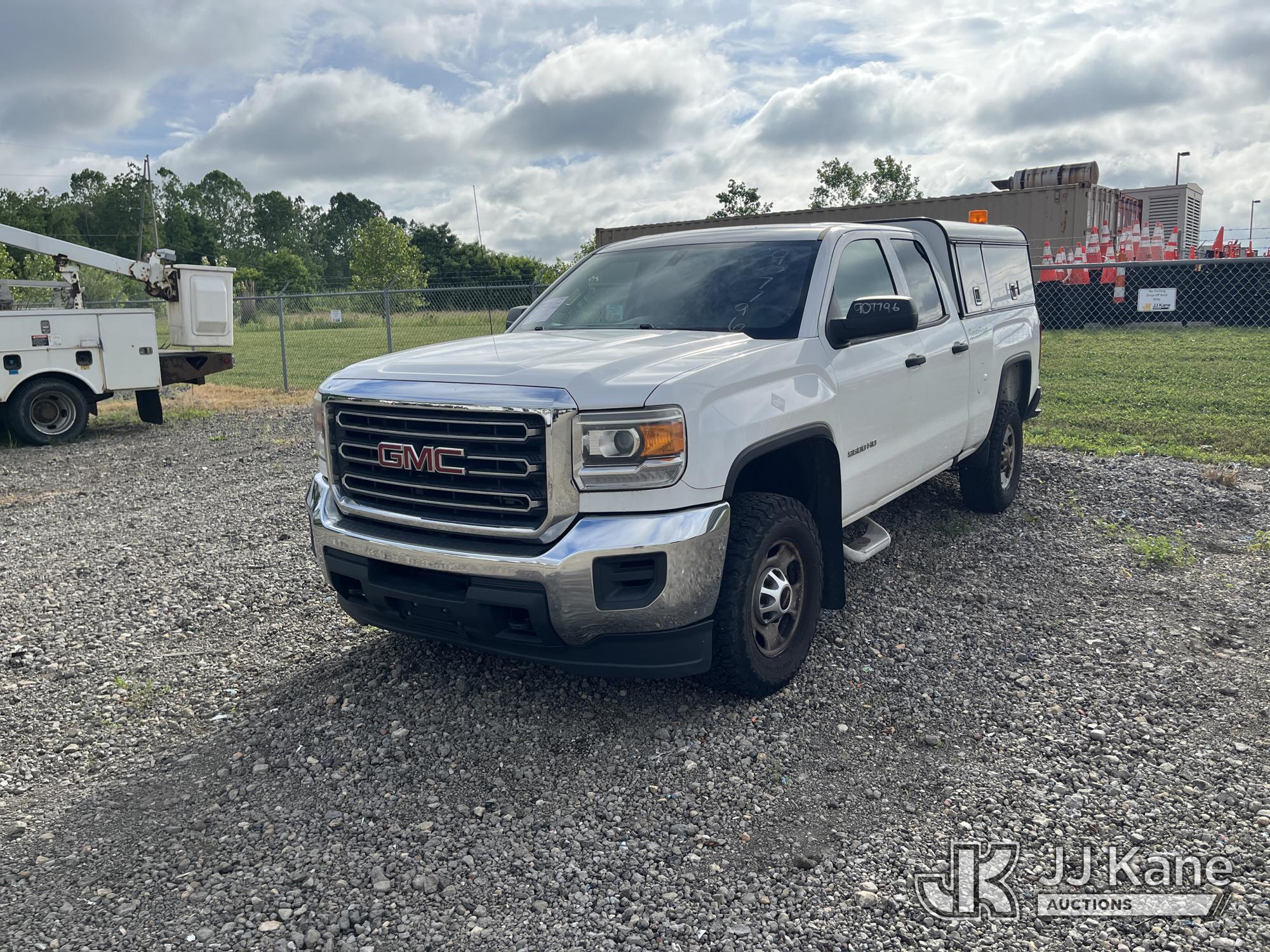 Photo of a 2016 GMC Sierra 2500HD