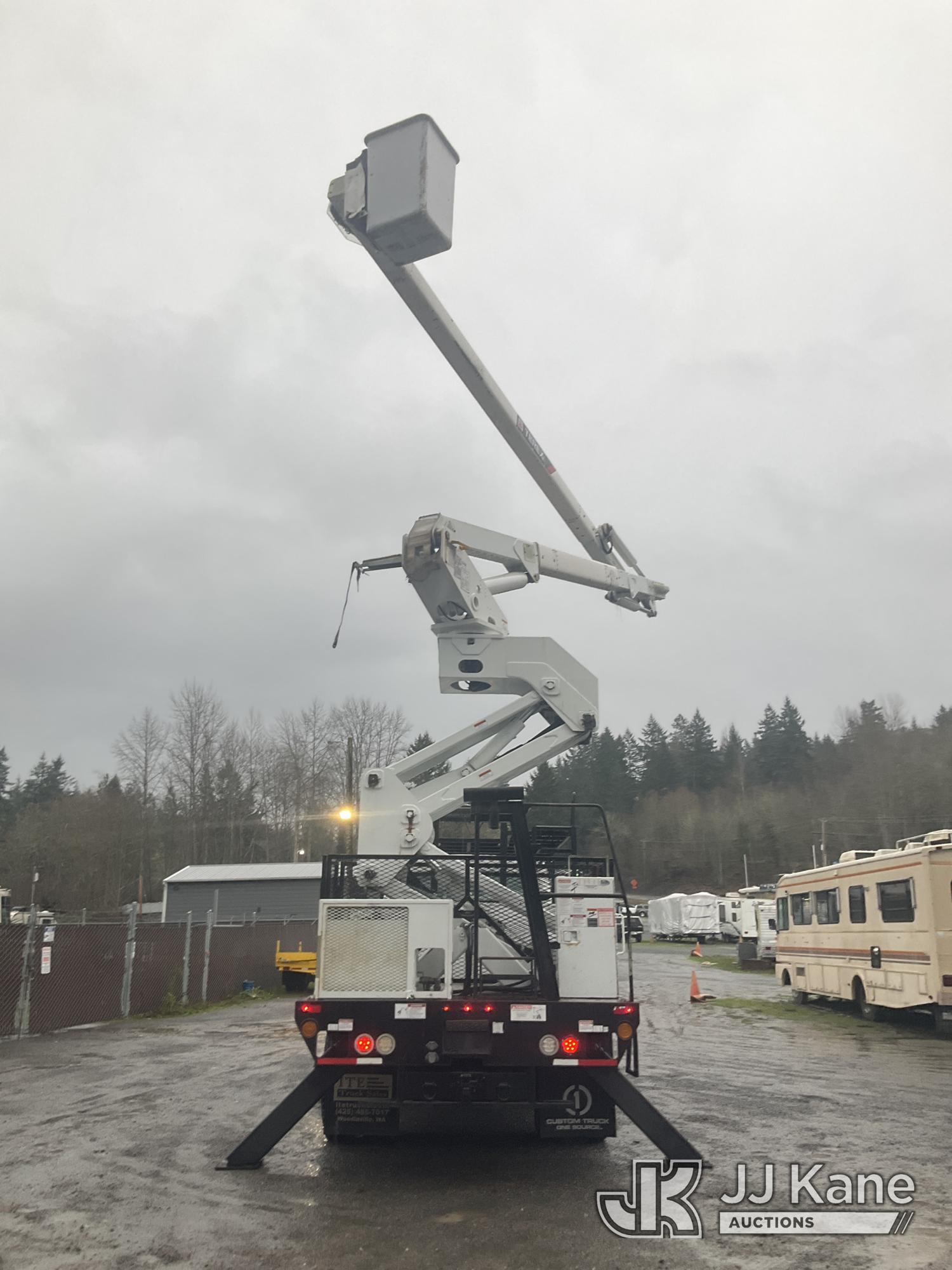 2013 Freightliner M2 106