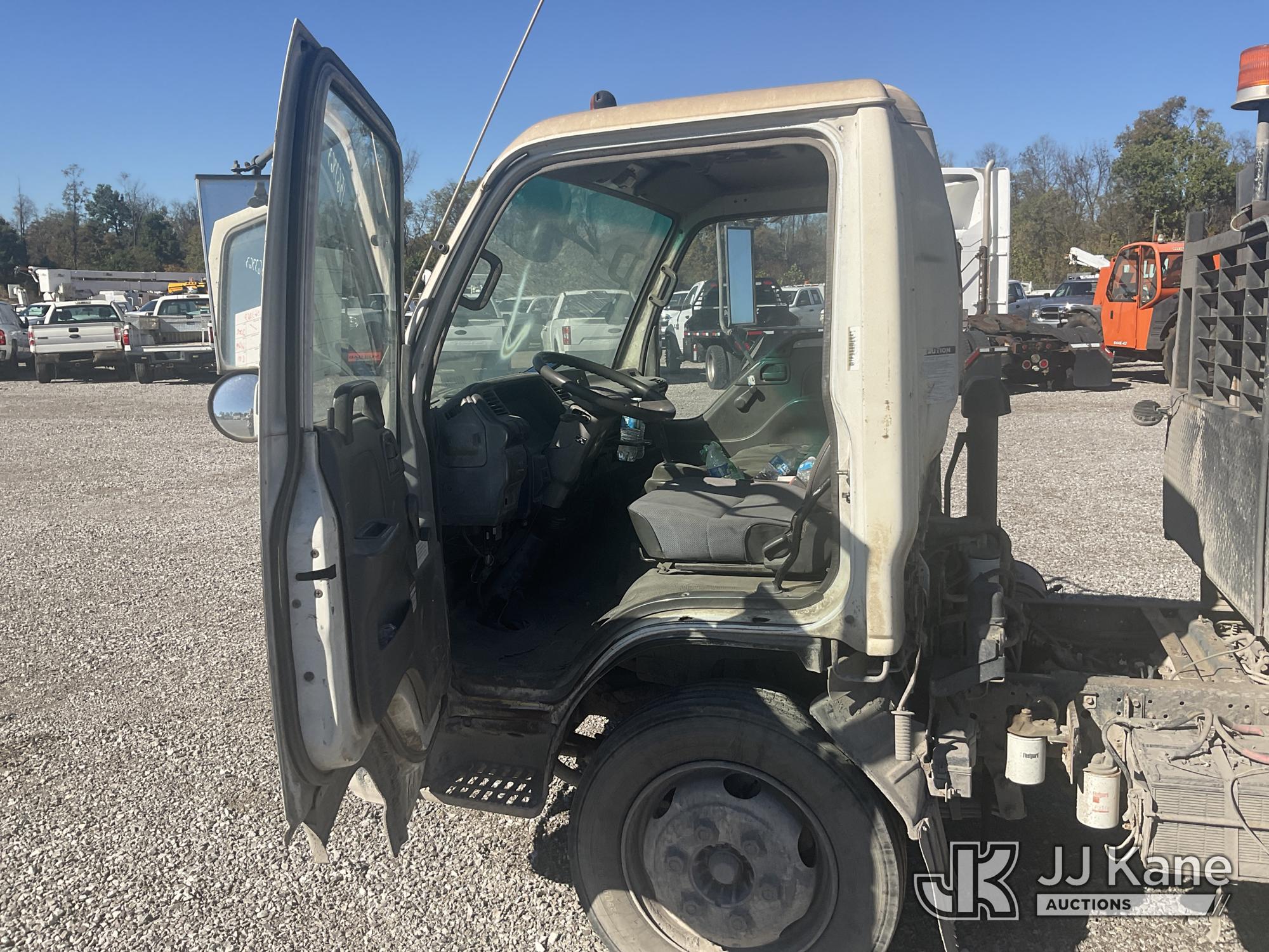 2002 Isuzu NQR