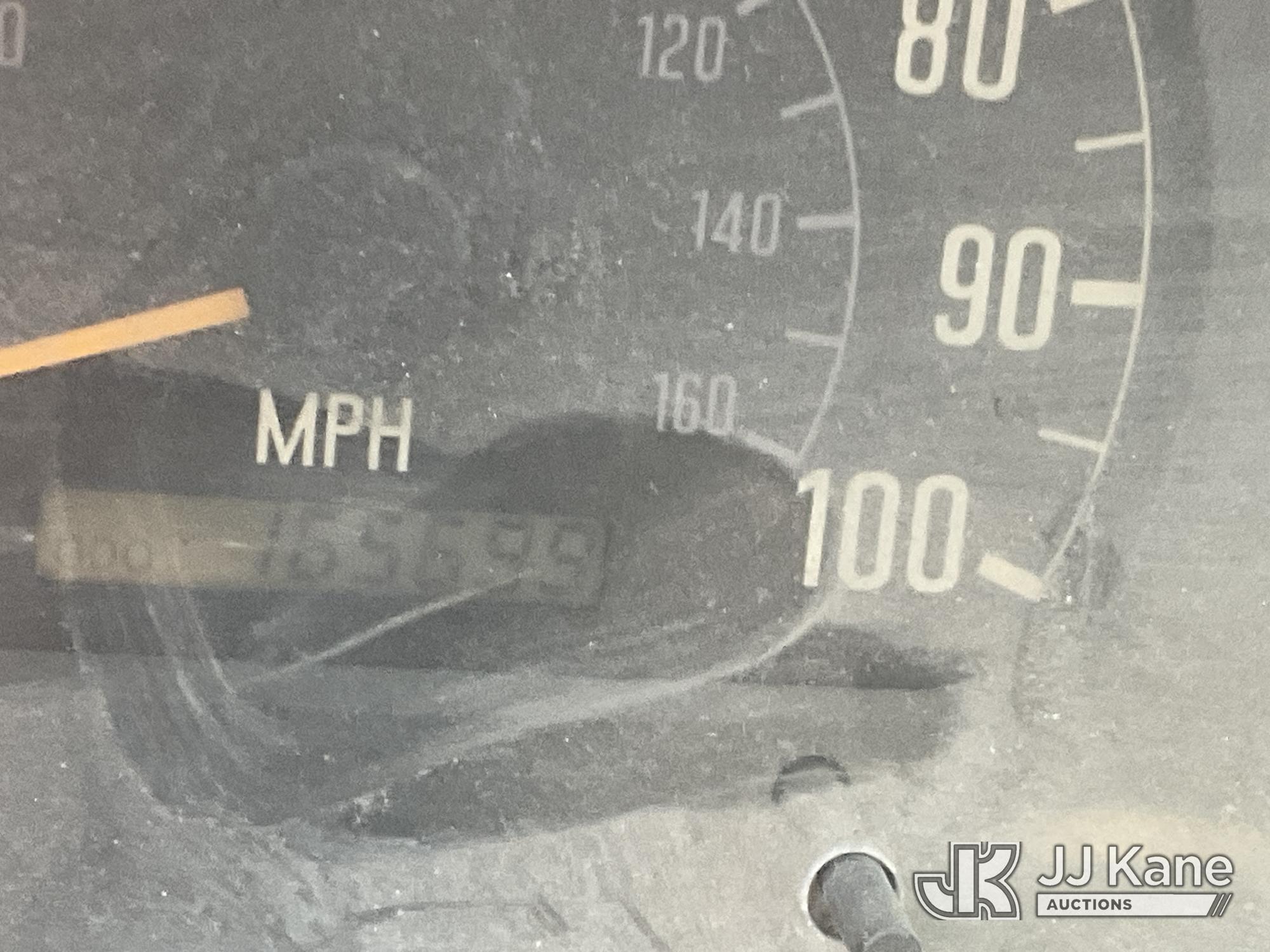 2002 Isuzu NQR