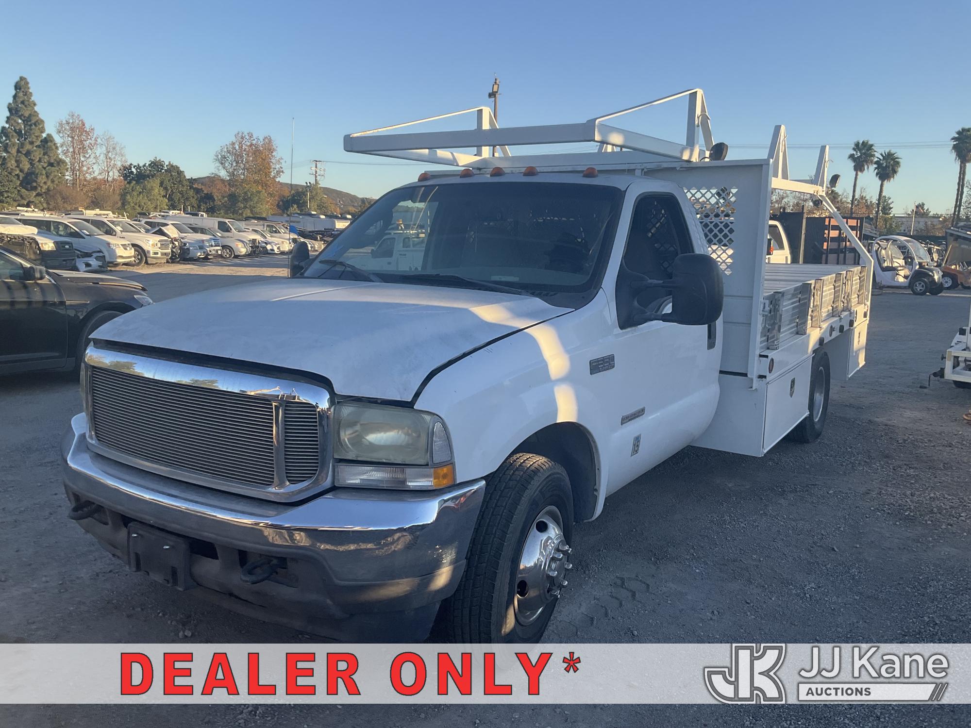 2004 Ford F-350 SD Flatbed/Service Truck (1563671)