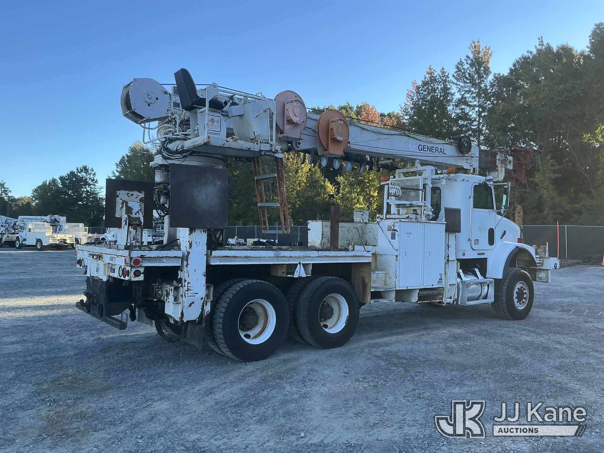 2004 Freightliner FLD112 6X6