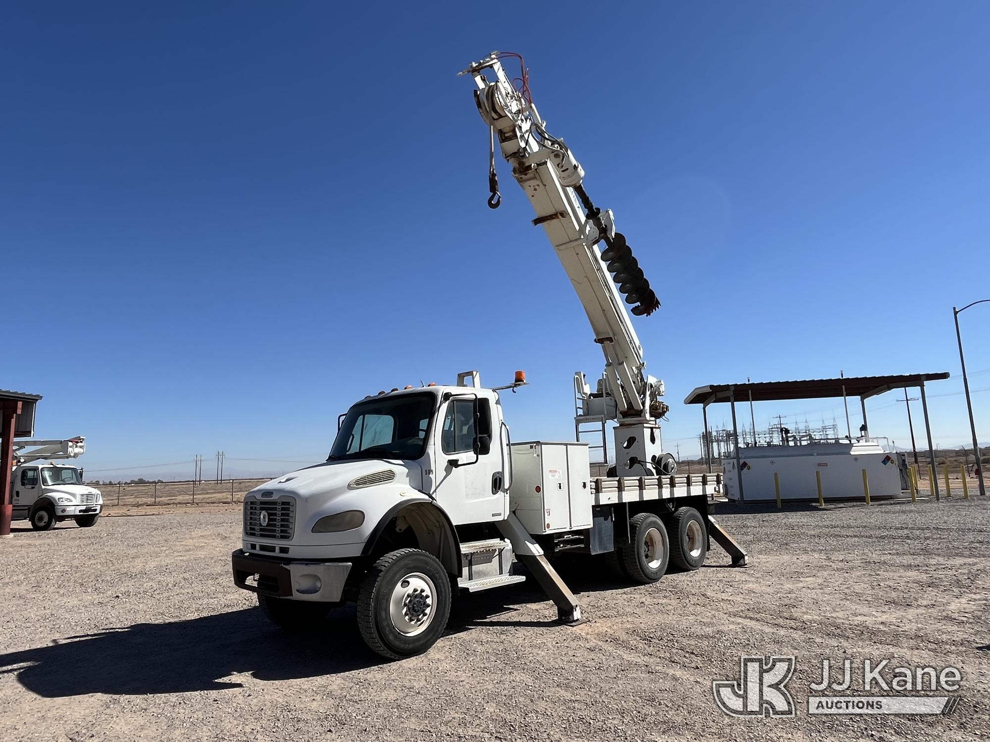  Freightliner M2 106 MEDIUM DUTY