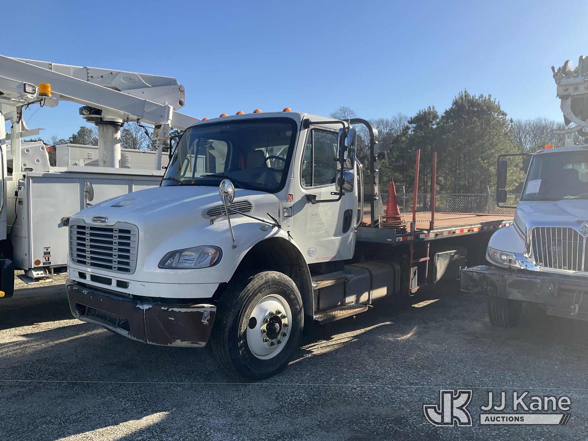  Freightliner M2 106