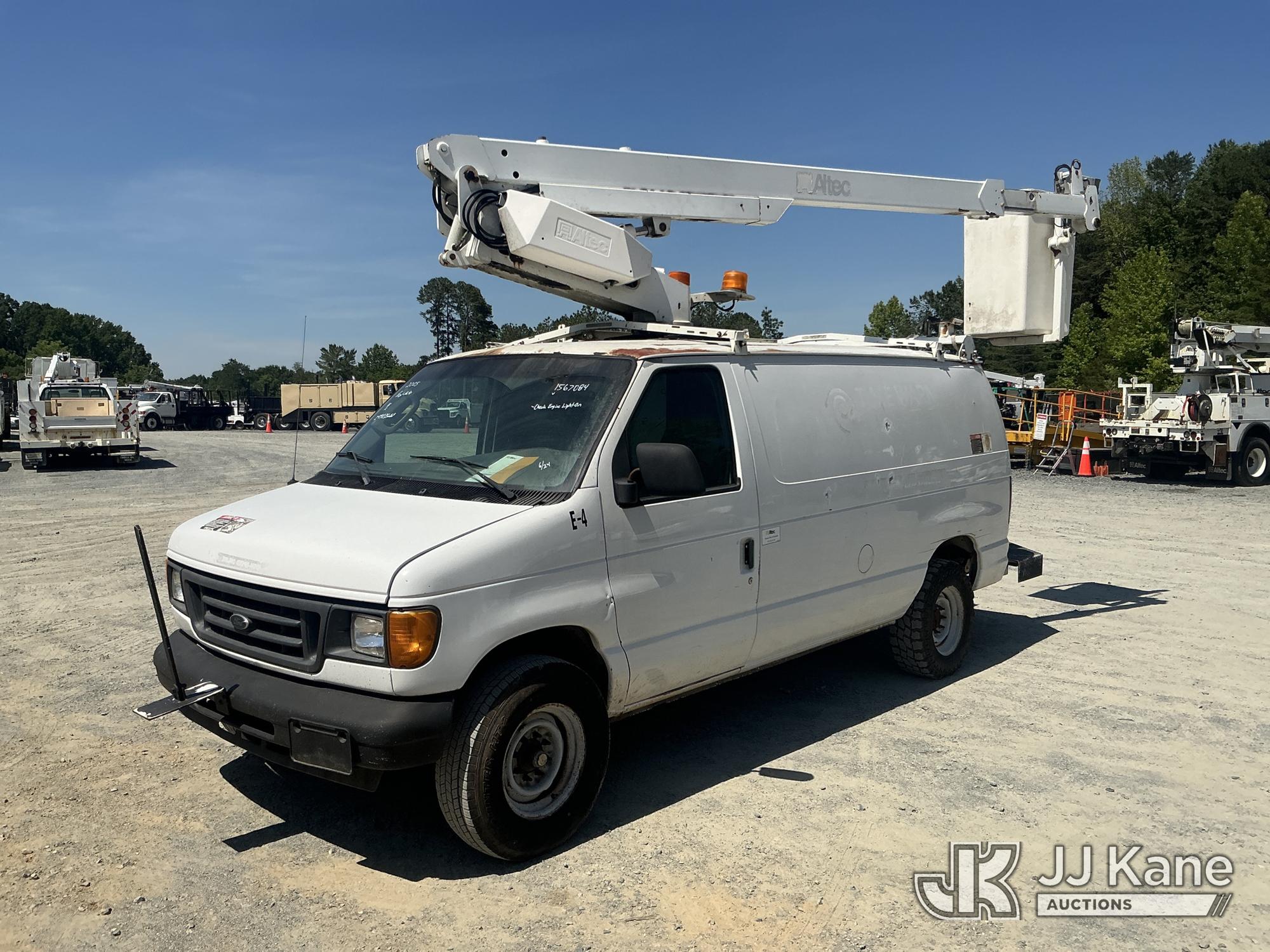 Photo of a 2005 Ford E350