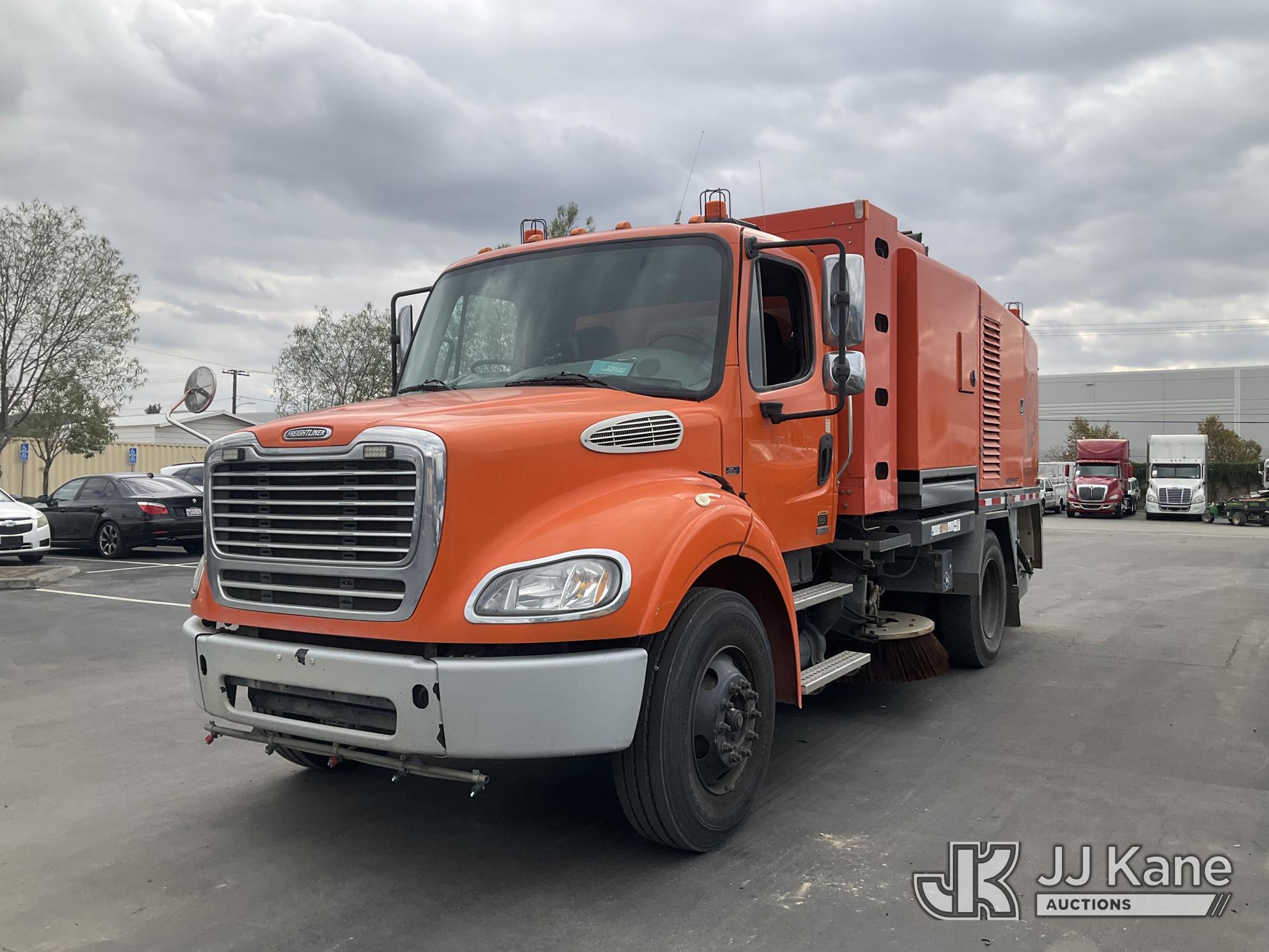 Photo of a 2015 Freightliner M2 112