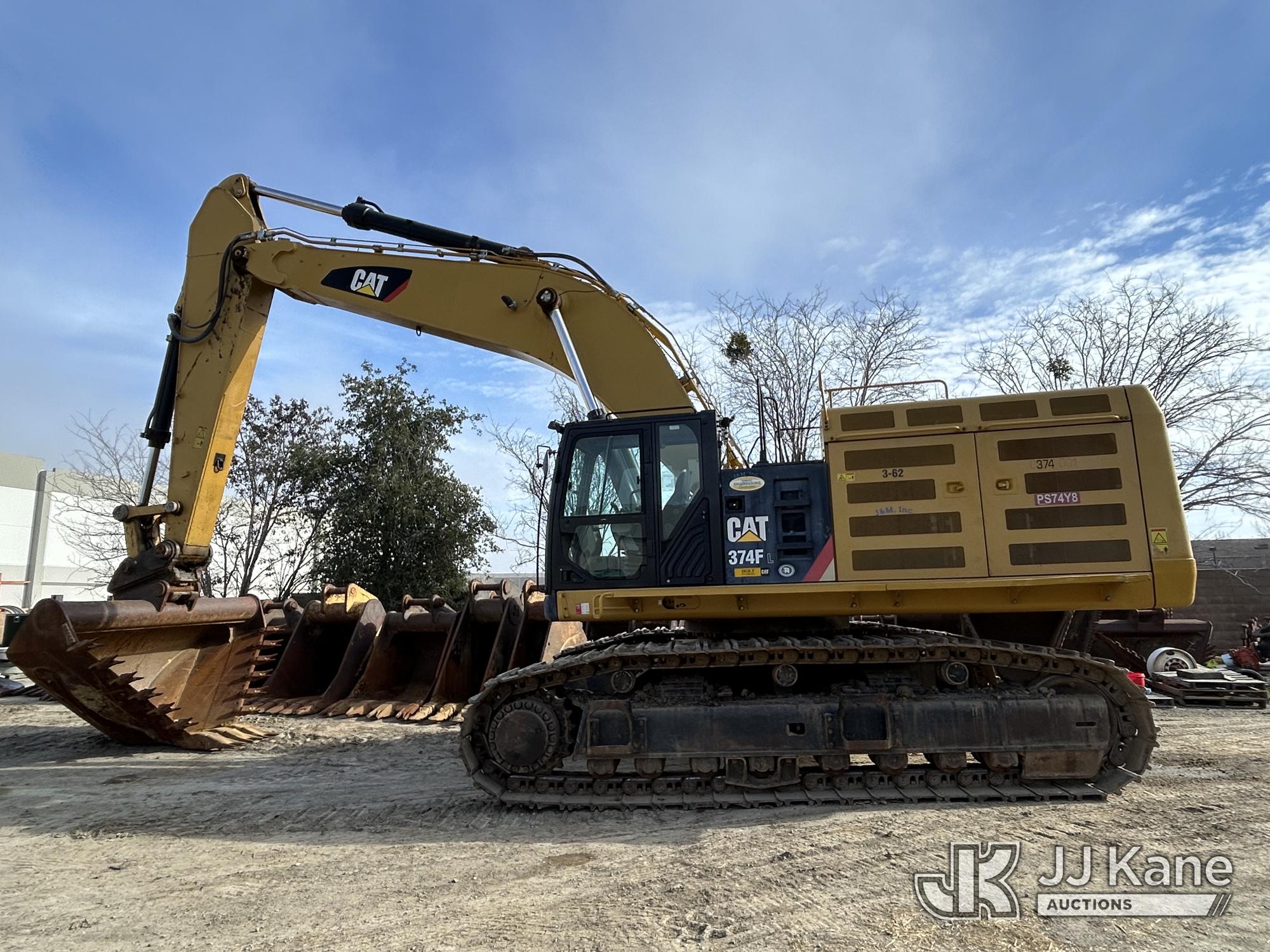 Photo of a 2016 Caterpillar 374FL