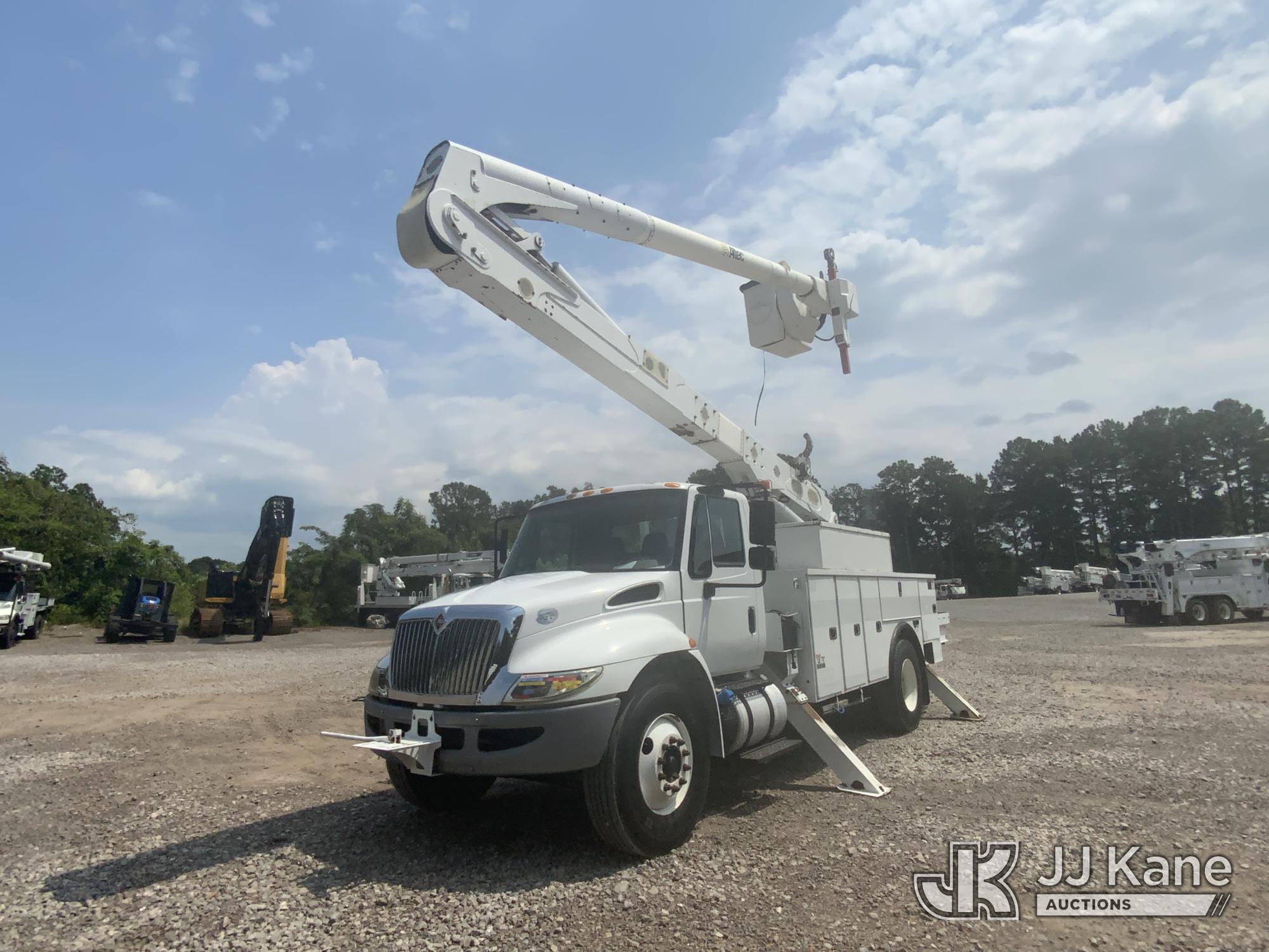 Photo of 2016 International DuraStar 4300