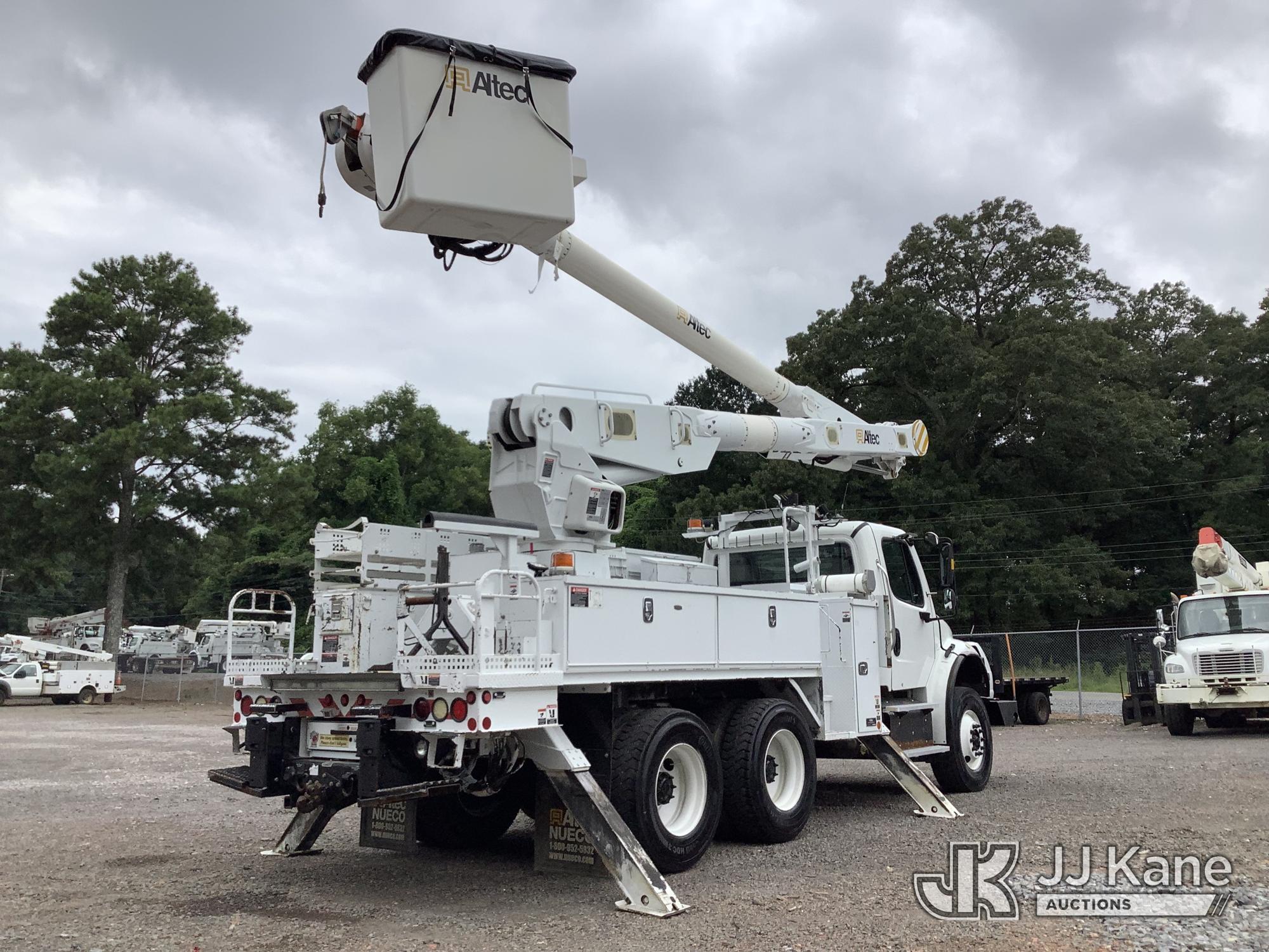 2015 Freightliner M2 106